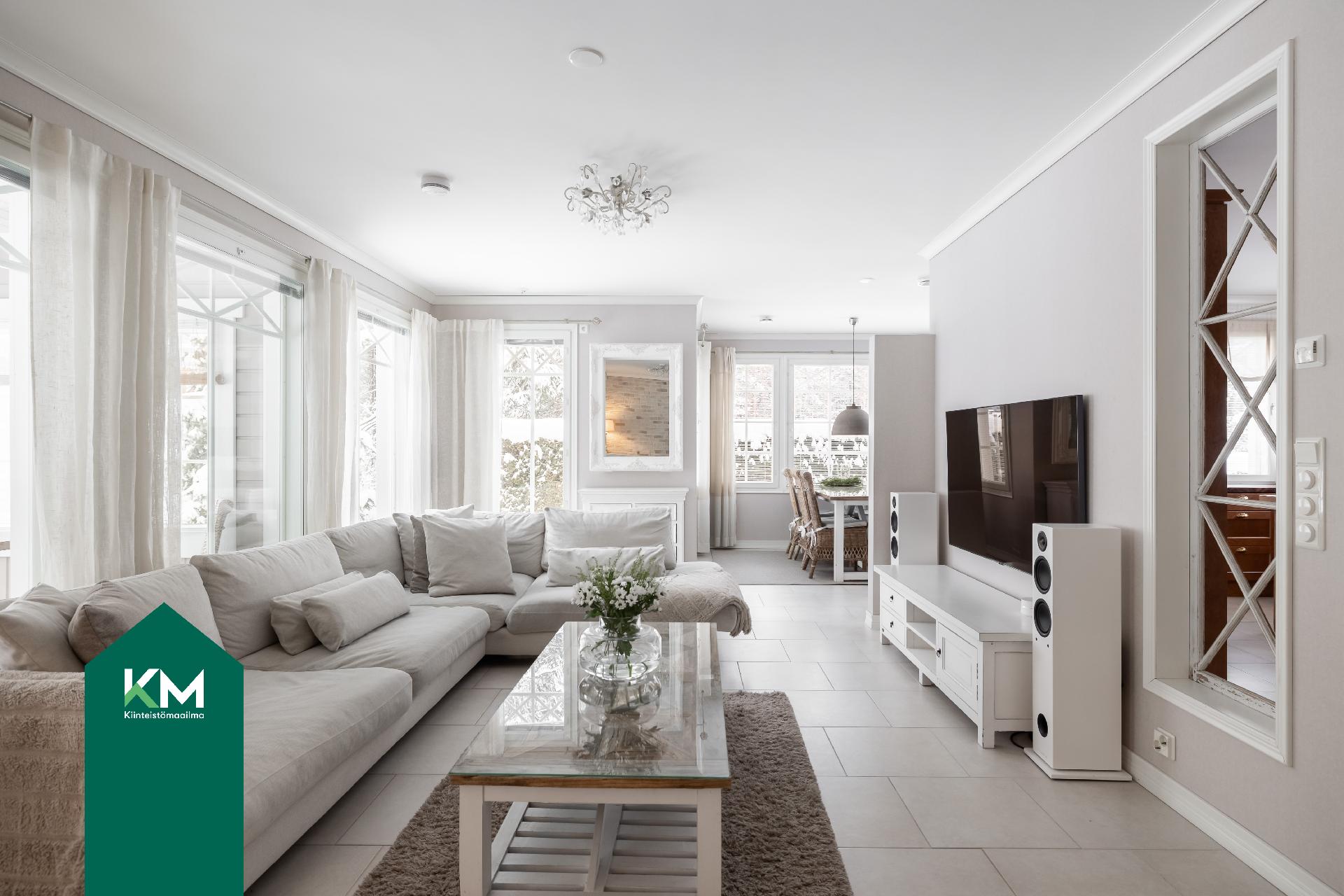 Mesipolku 6, Mäntykangas, Kotka