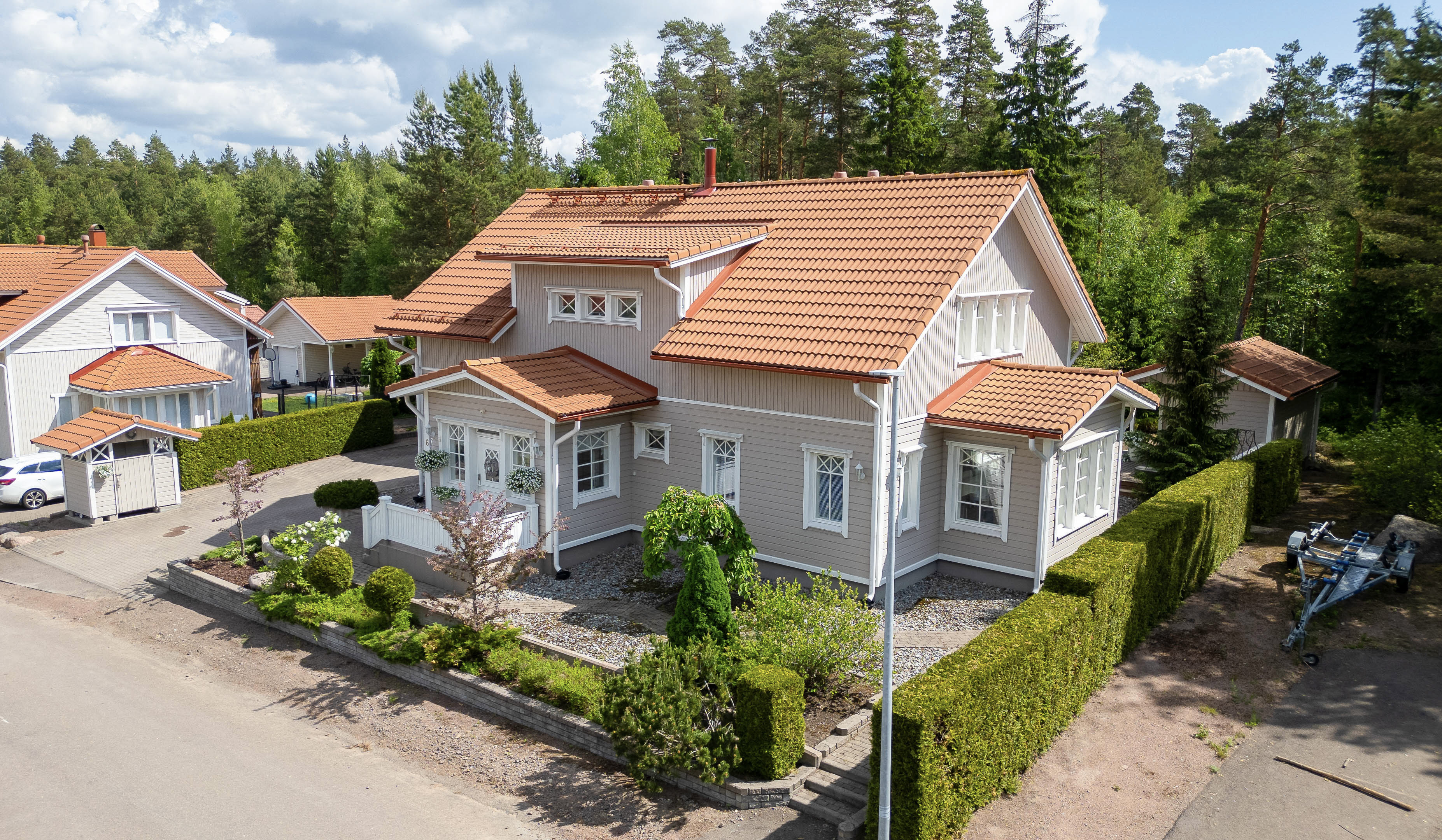 Mesipolku 6, Mäntykangas, Kotka
