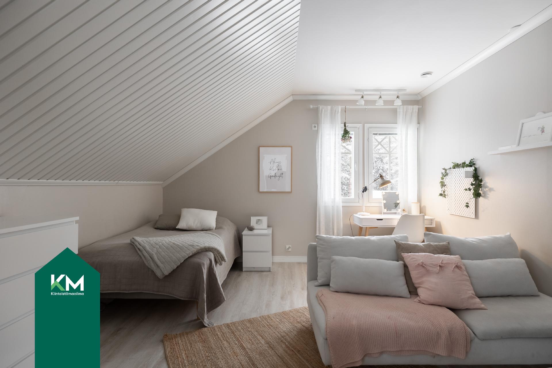 Mesipolku 6, Mäntykangas, Kotka