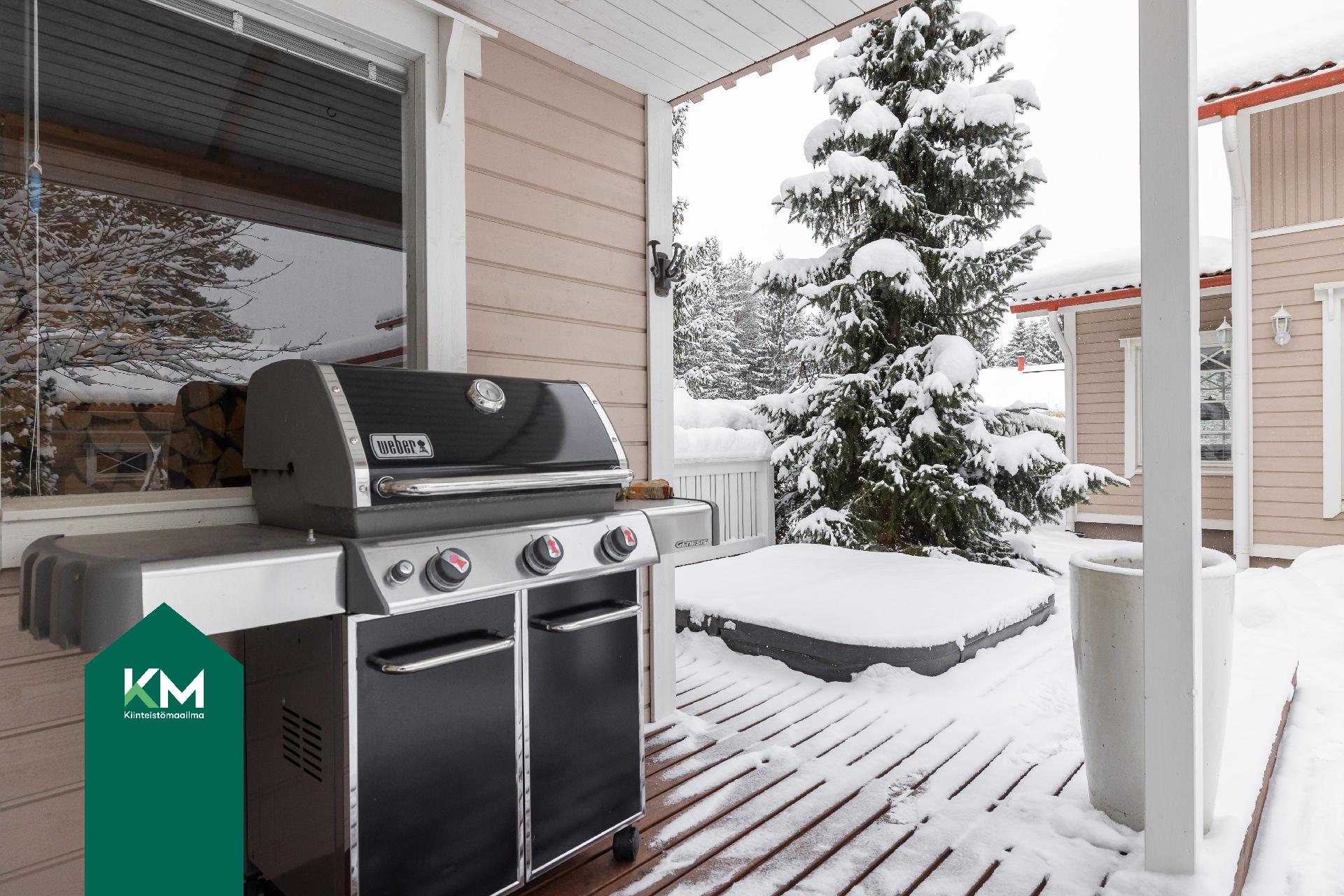 Mesipolku 6, Mäntykangas, Kotka