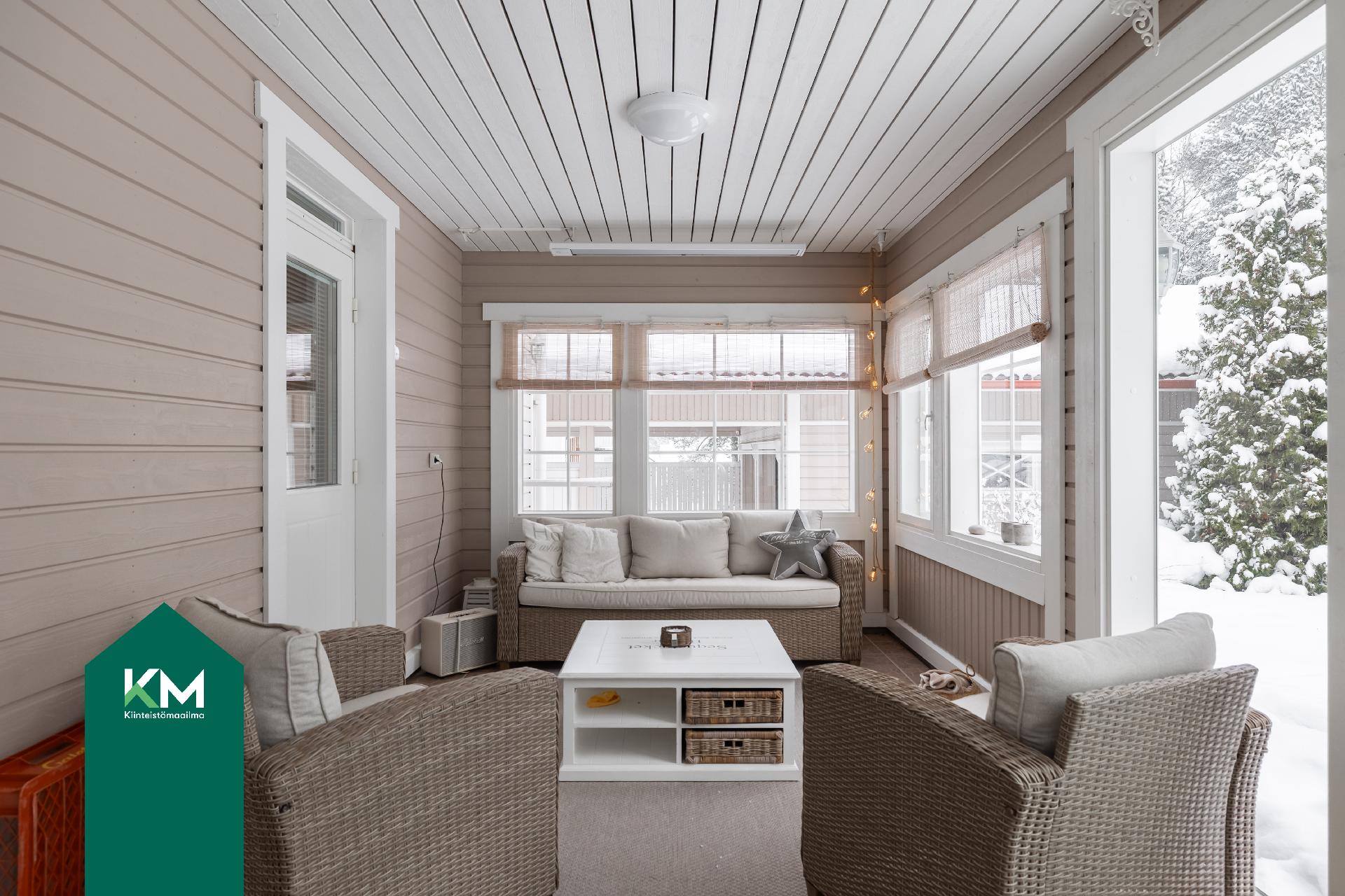 Mesipolku 6, Mäntykangas, Kotka