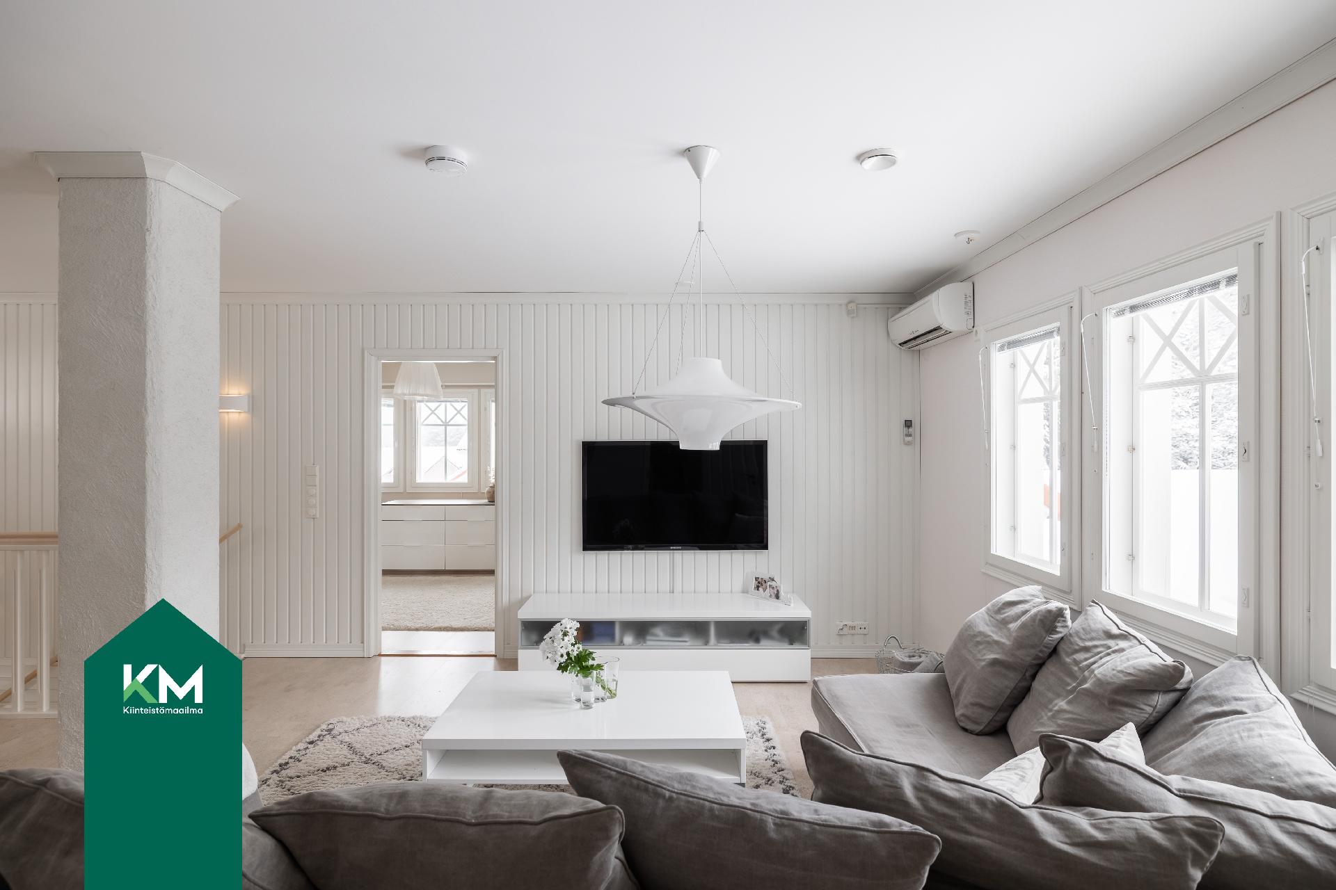 Mesipolku 6, Mäntykangas, Kotka