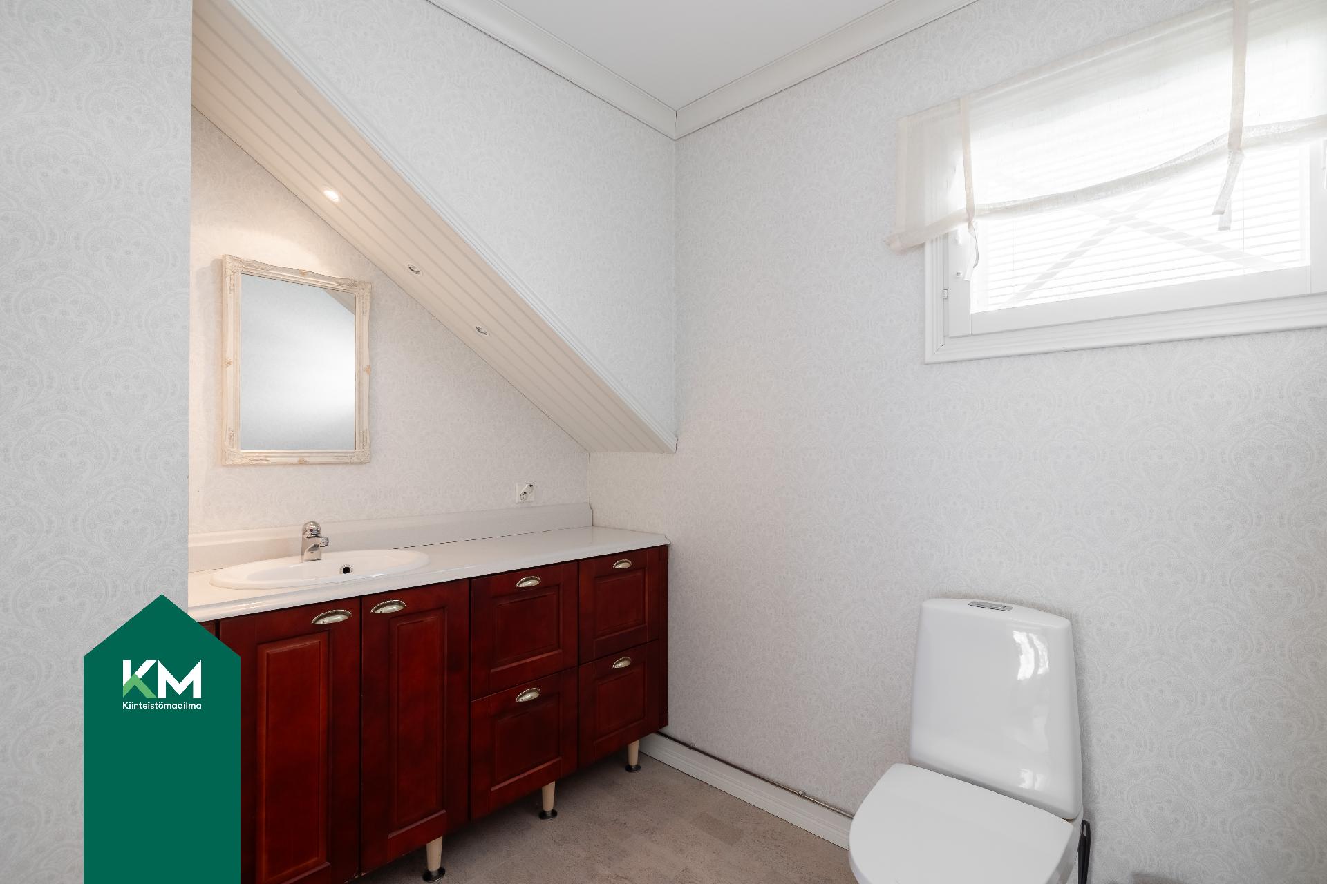 Mesipolku 6, Mäntykangas, Kotka