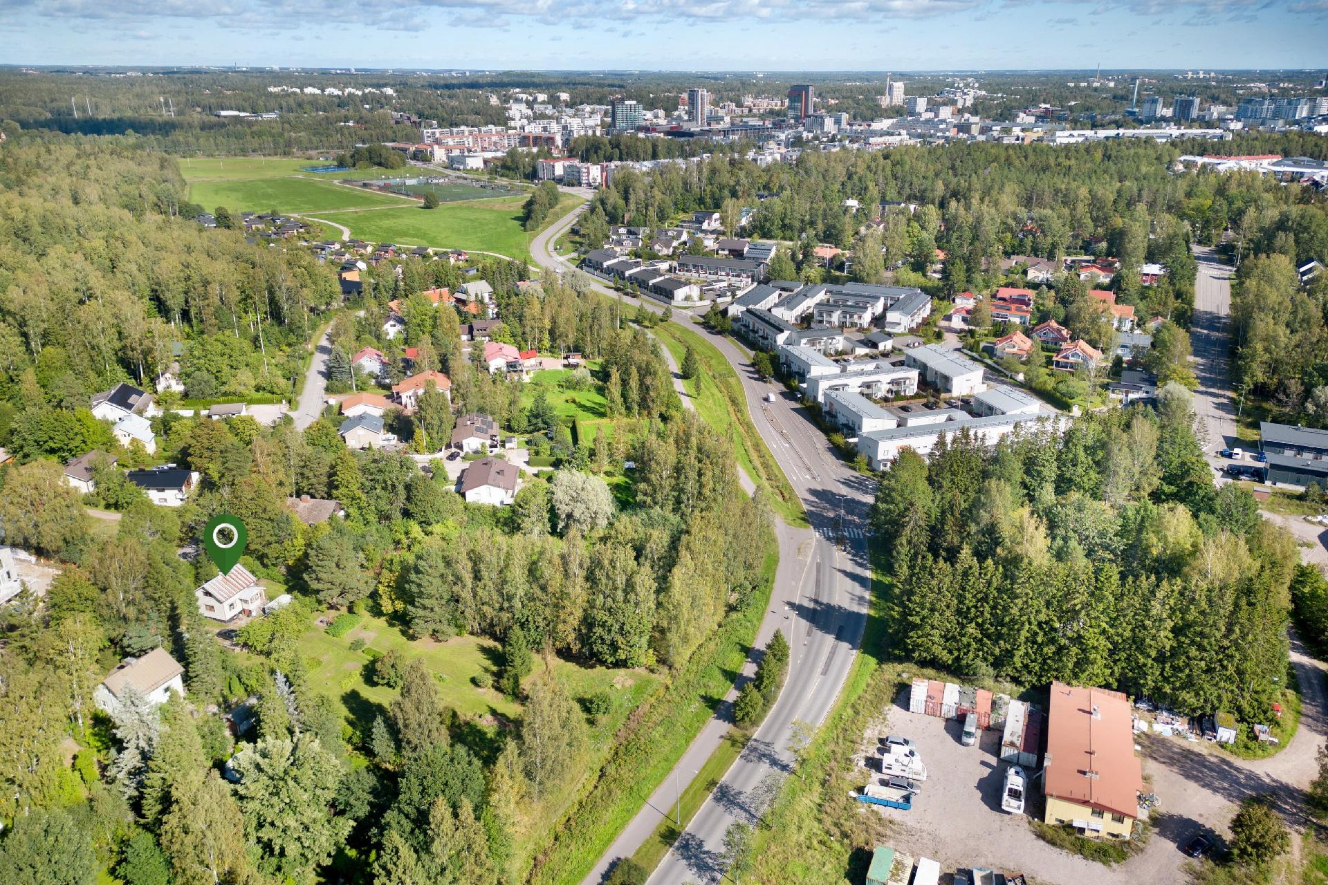 Kirkkonummentie 18, Friisinmäki, Espoo