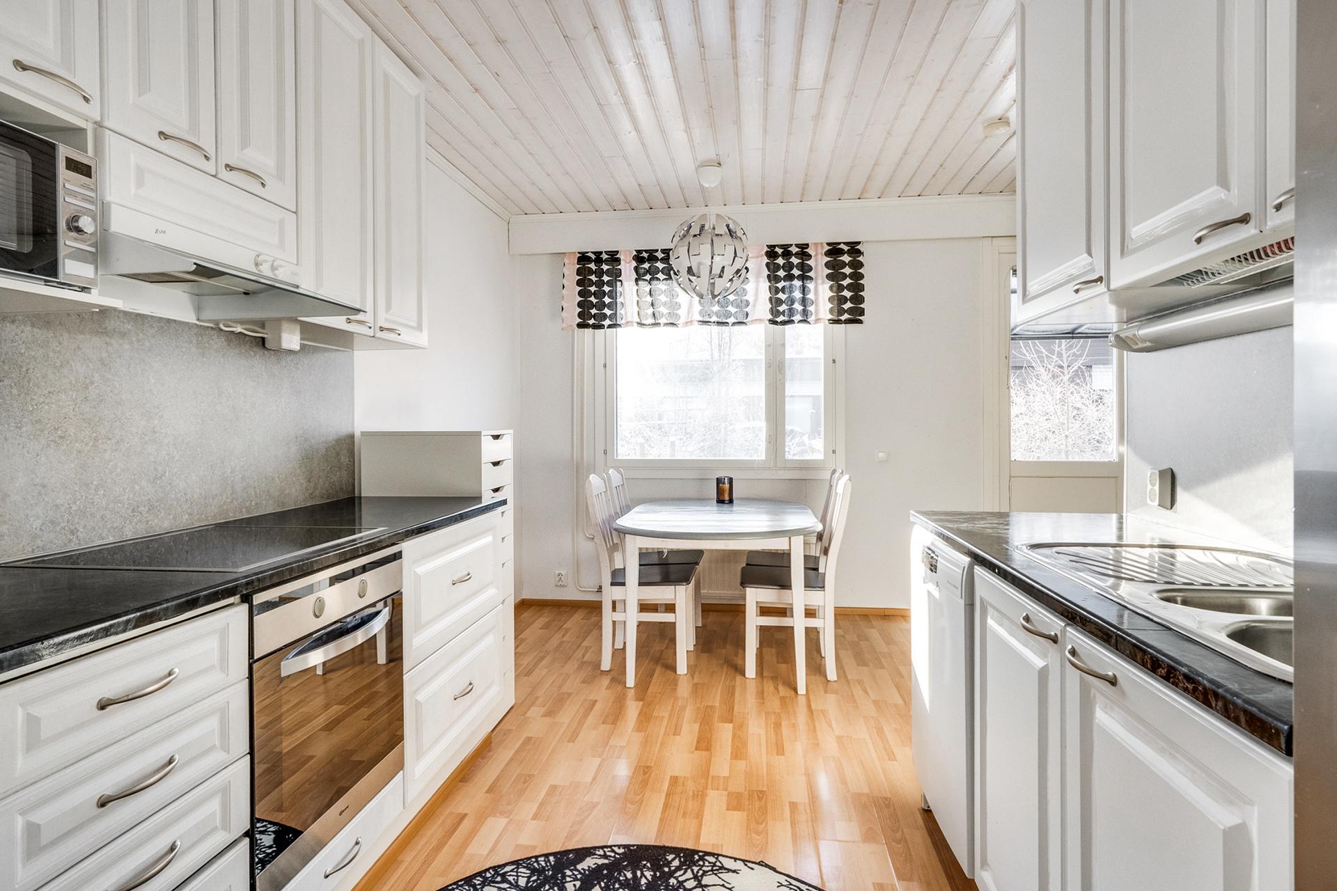 Mastontie 25, Vuorentausta, Ylöjärvi