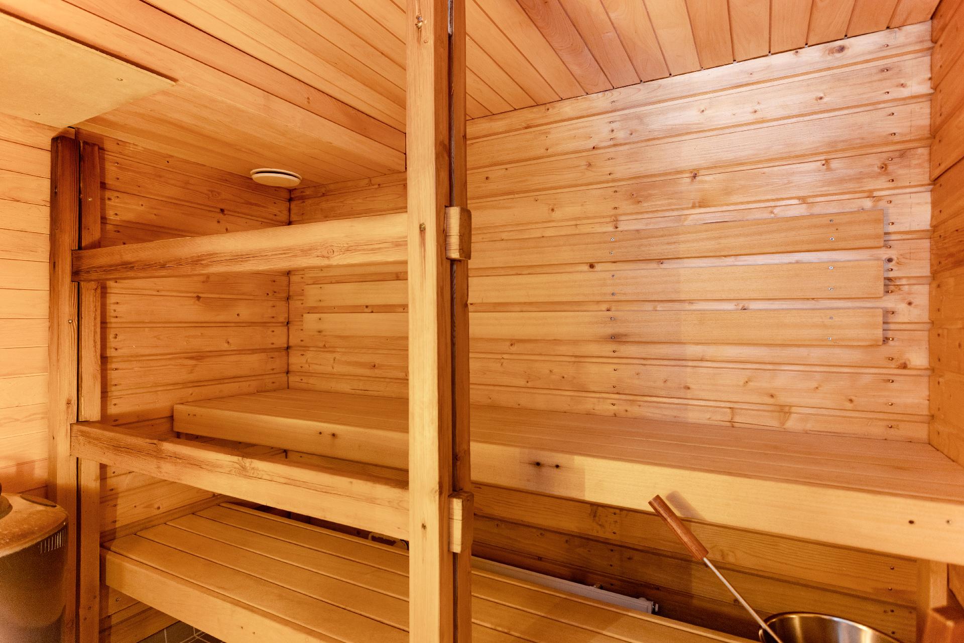 Iivisniemenaukio 4, Iivisniemi, Espoo