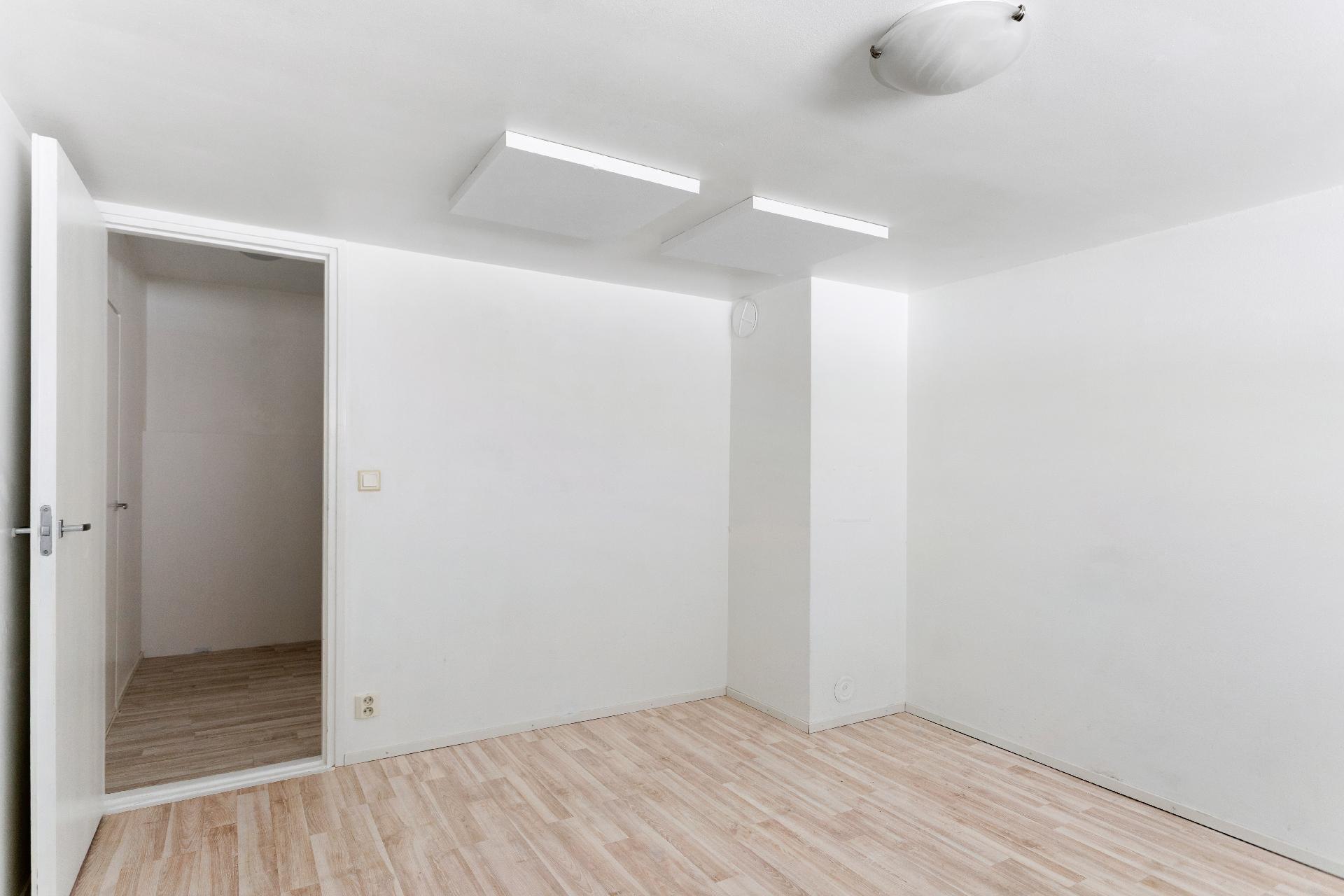 Iivisniemenaukio 4, Iivisniemi, Espoo