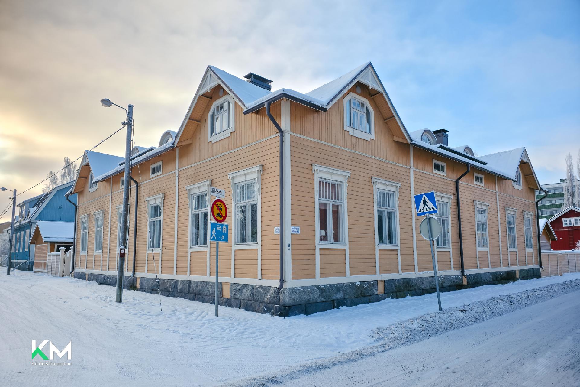 Alholmsgatan 38, Skata, Pietarsaari