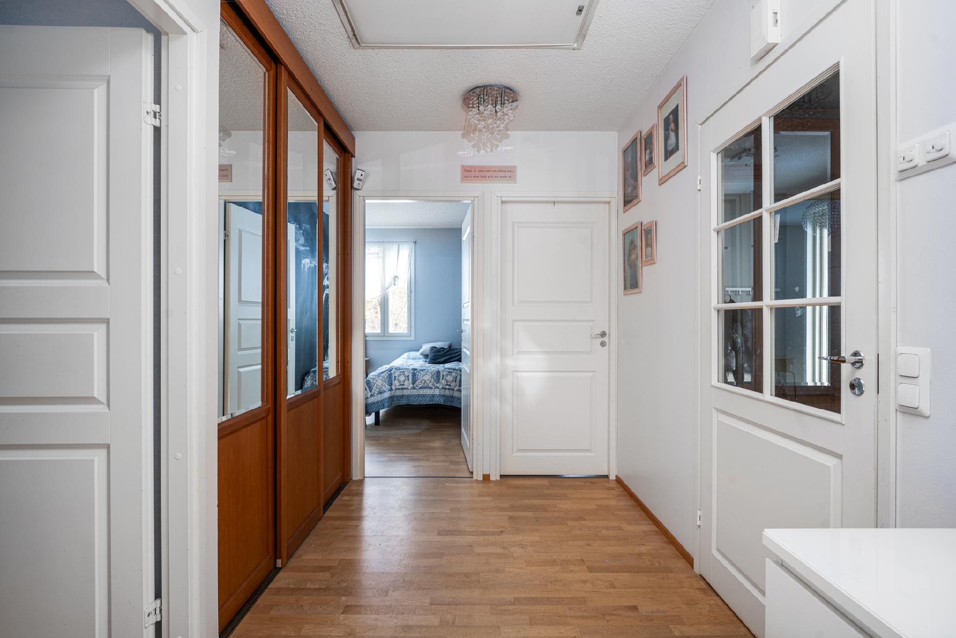 Paavonpolku 19, Julkujärvi, Ylöjärvi