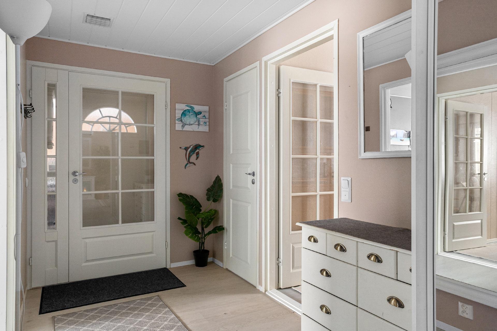 Talvikkitie 24, Ojaniitty, Kouvola