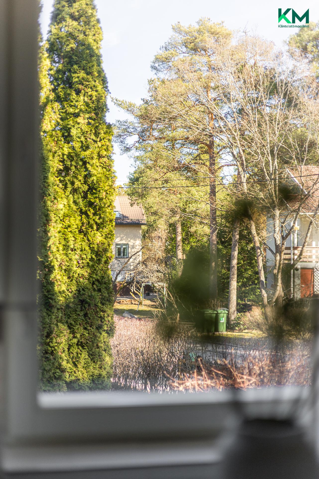 Takamaantie 81, Luolavuori, Turku