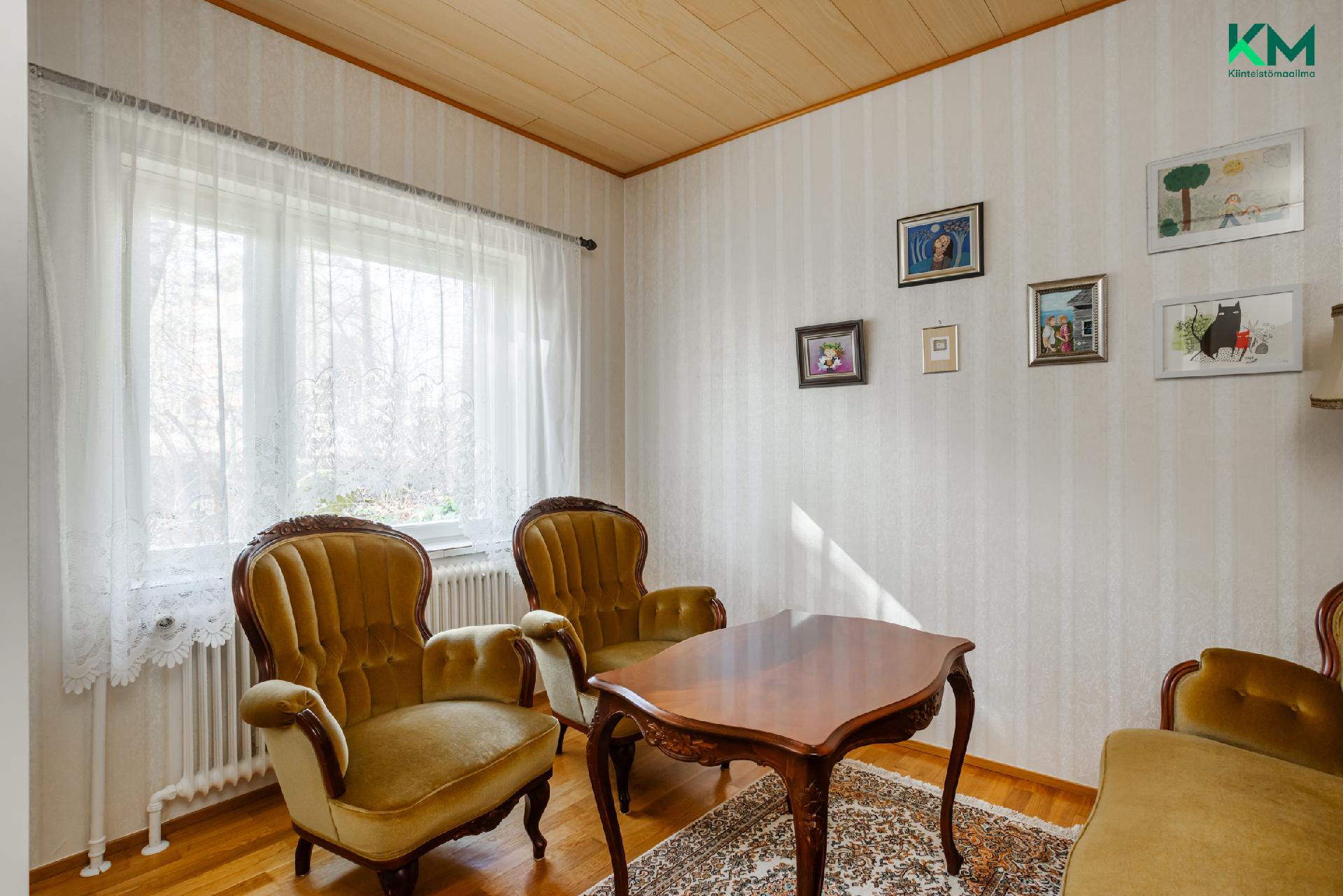 Takamaantie 81, Luolavuori, Turku