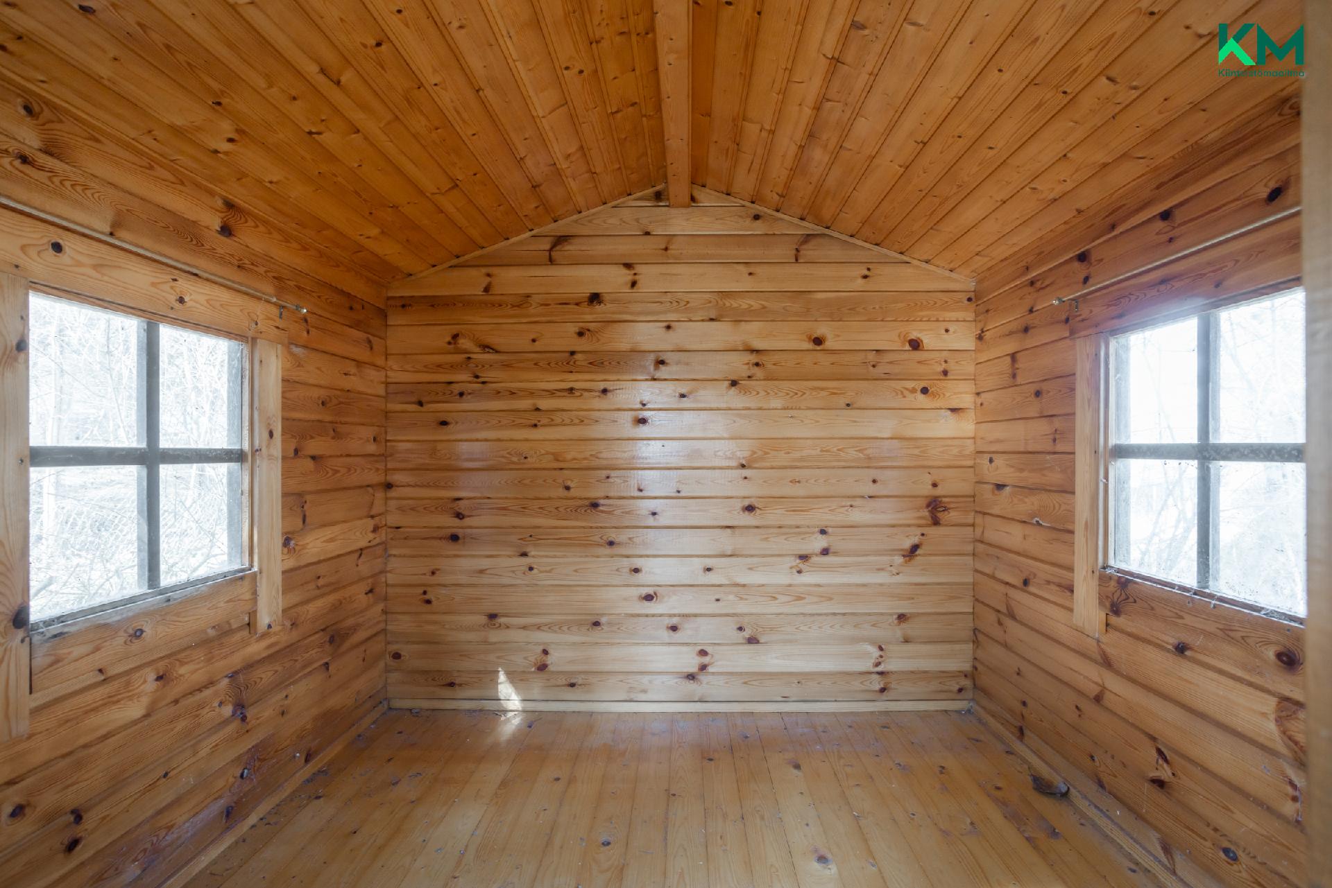 Takamaantie 81, Luolavuori, Turku