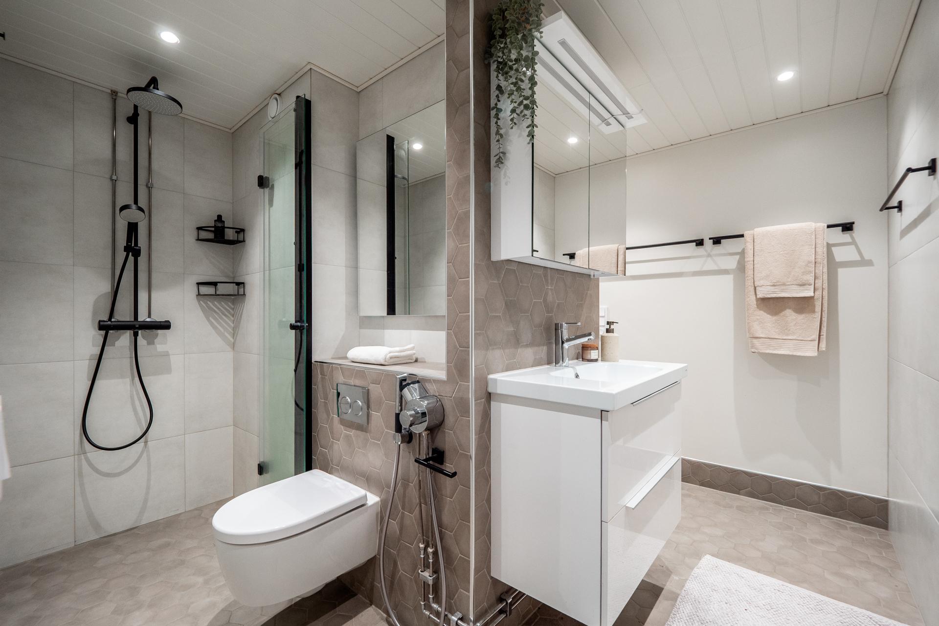 Asemakatu 24, Keskusta, Oulu