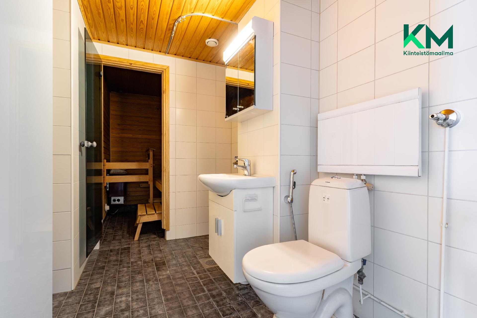 Haapatie 25, Koivukylä, Vantaa