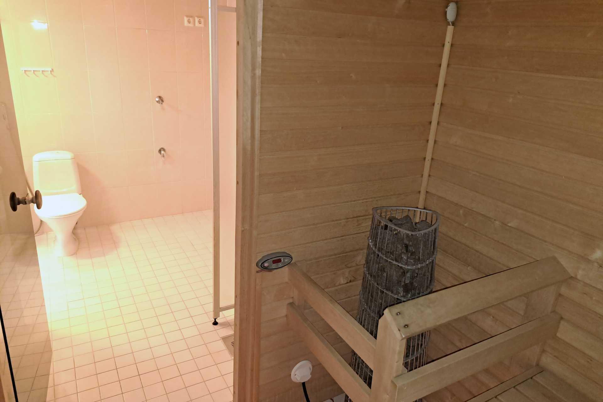 saunasta suihkutilaan