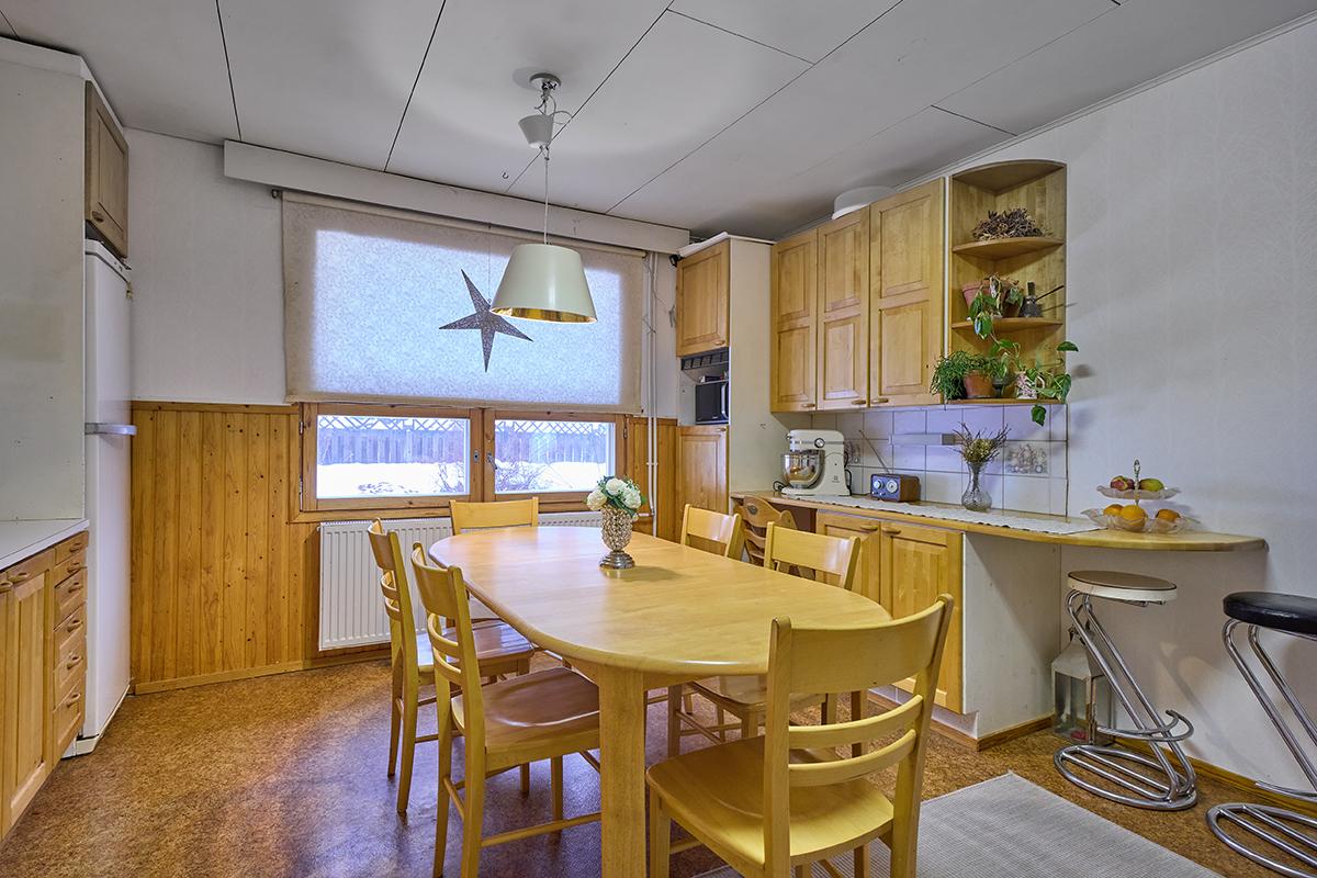 Salmenmäentie 10, Routio, Lohja