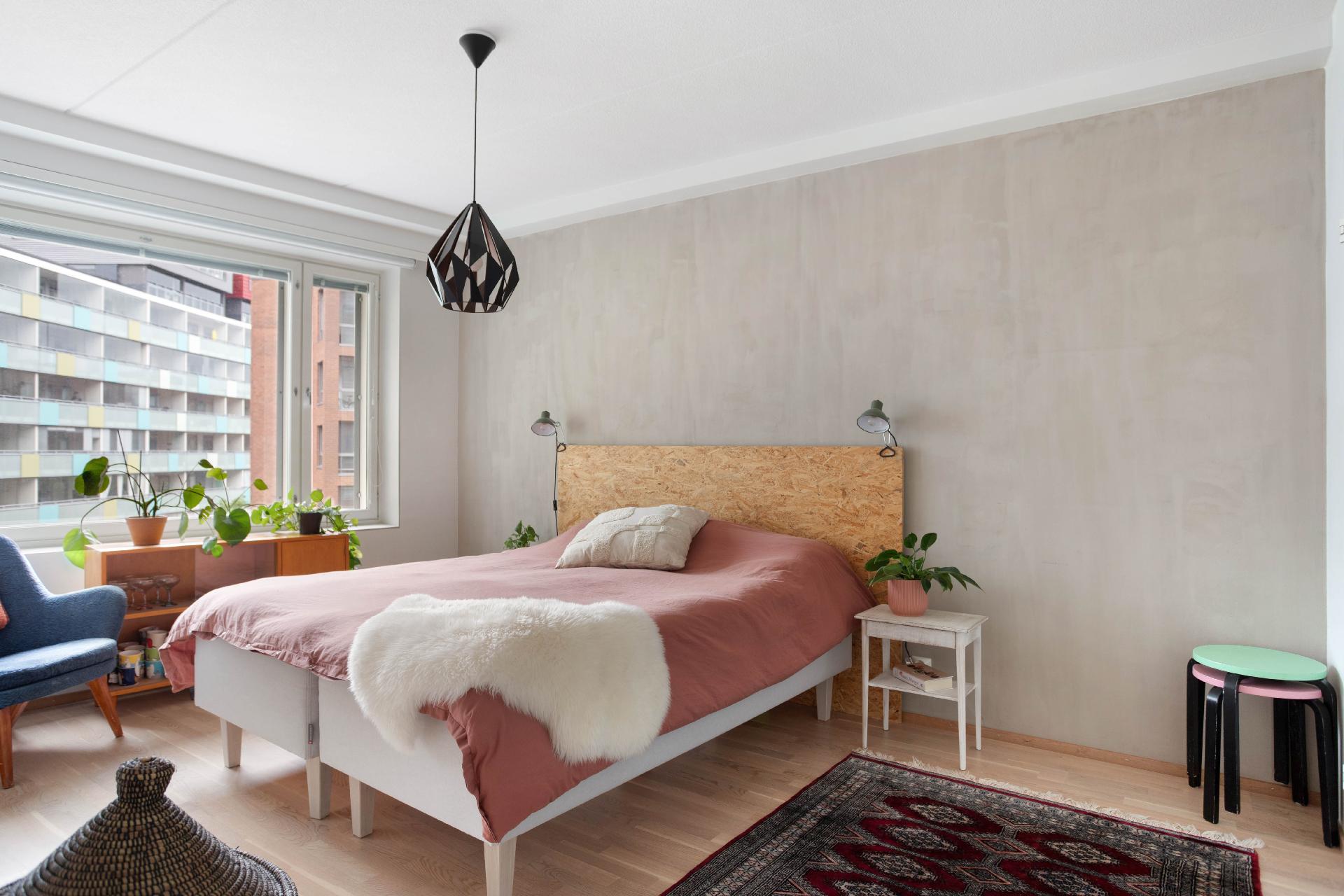 Sahanmäenkuja 3, Konepaja, Helsinki