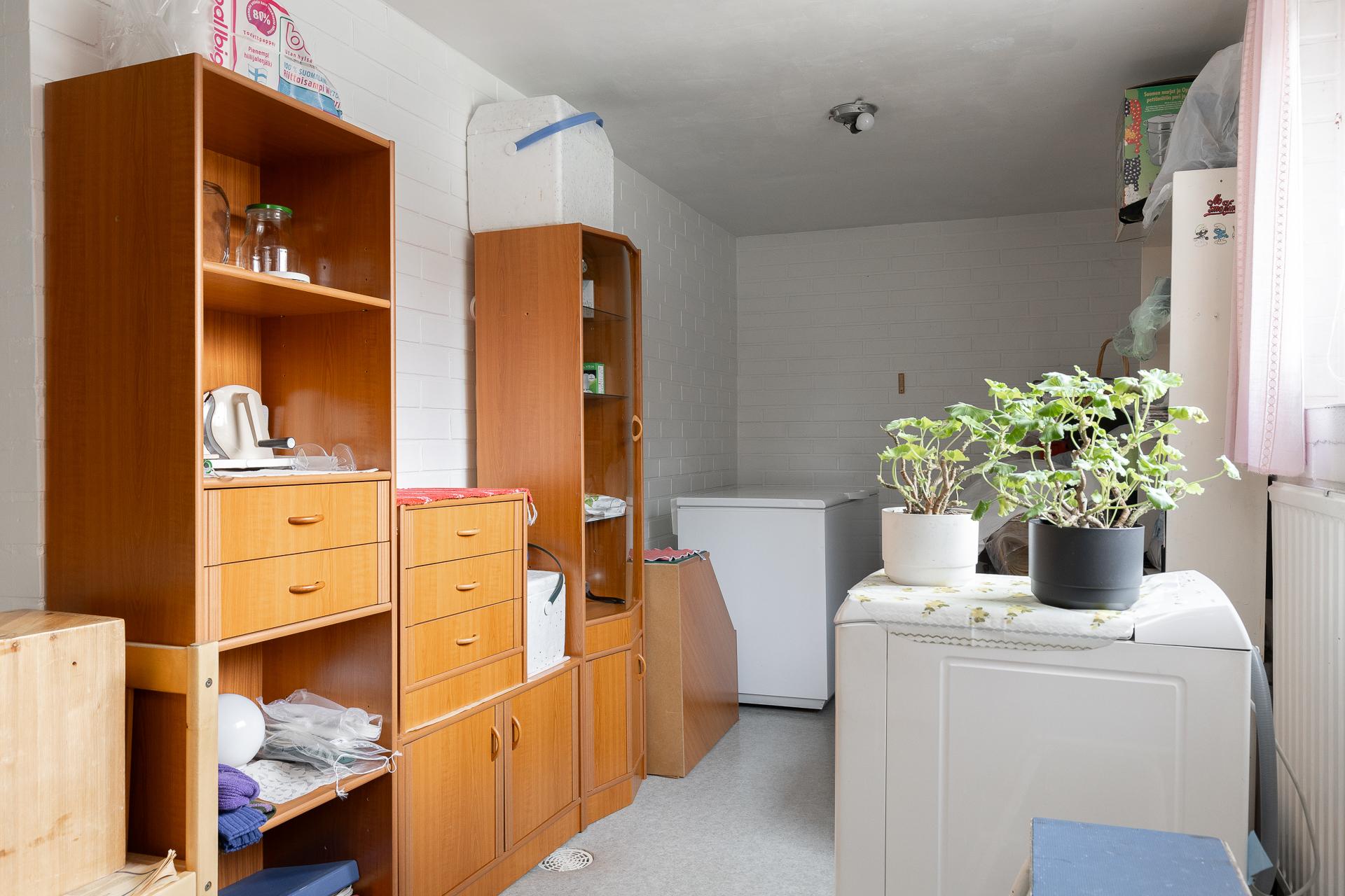 alakerran varasotilaa