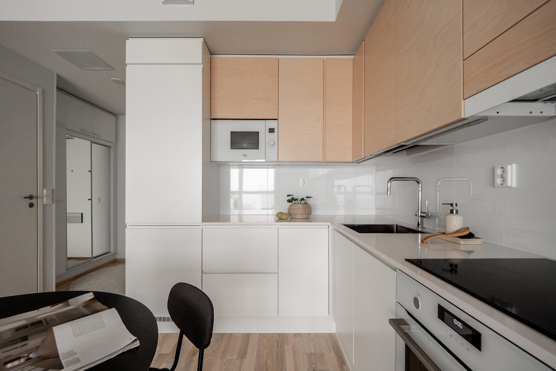 Rautatienkatu 1, Keskusta, Oulu