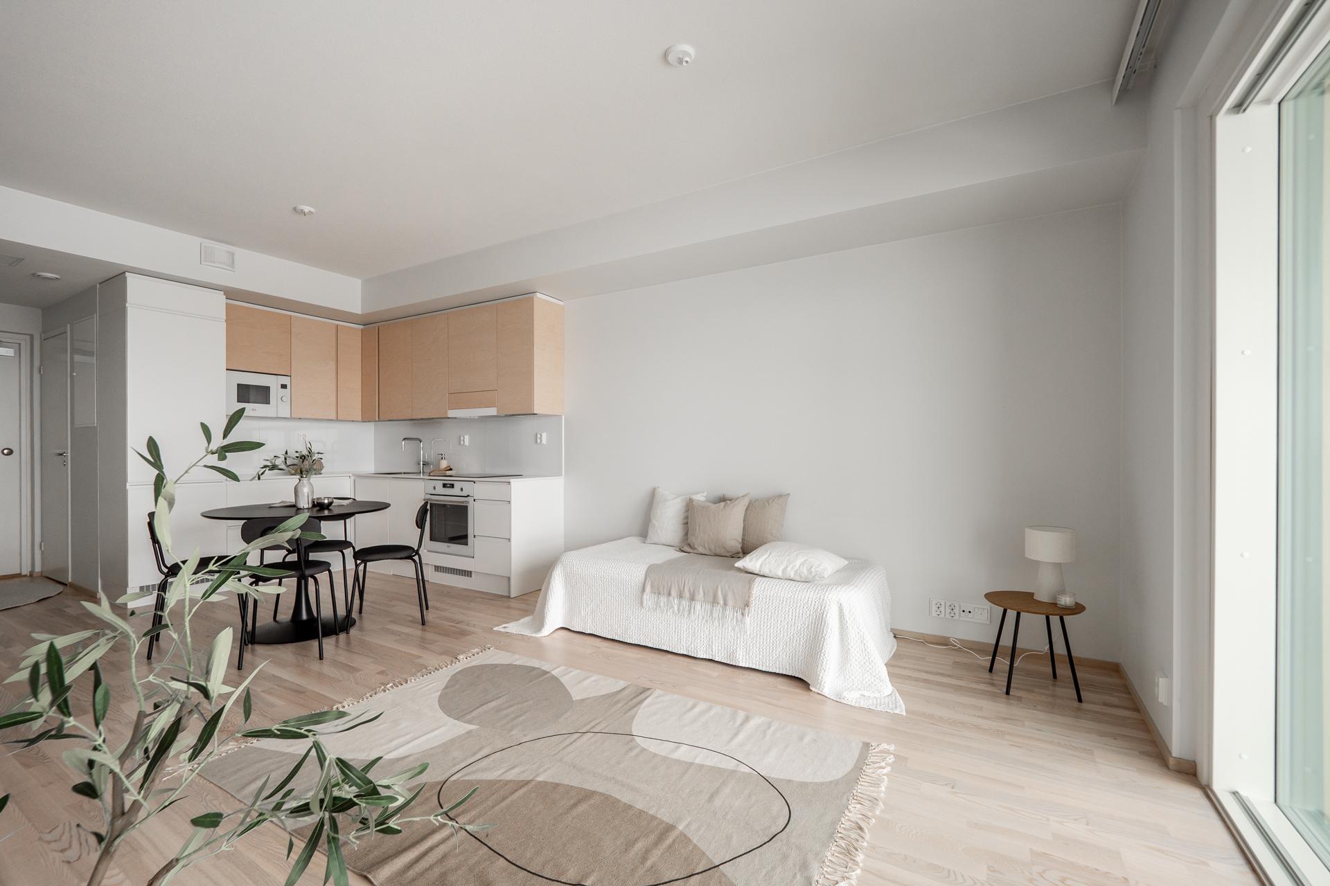 Rautatienkatu 1, Keskusta, Oulu