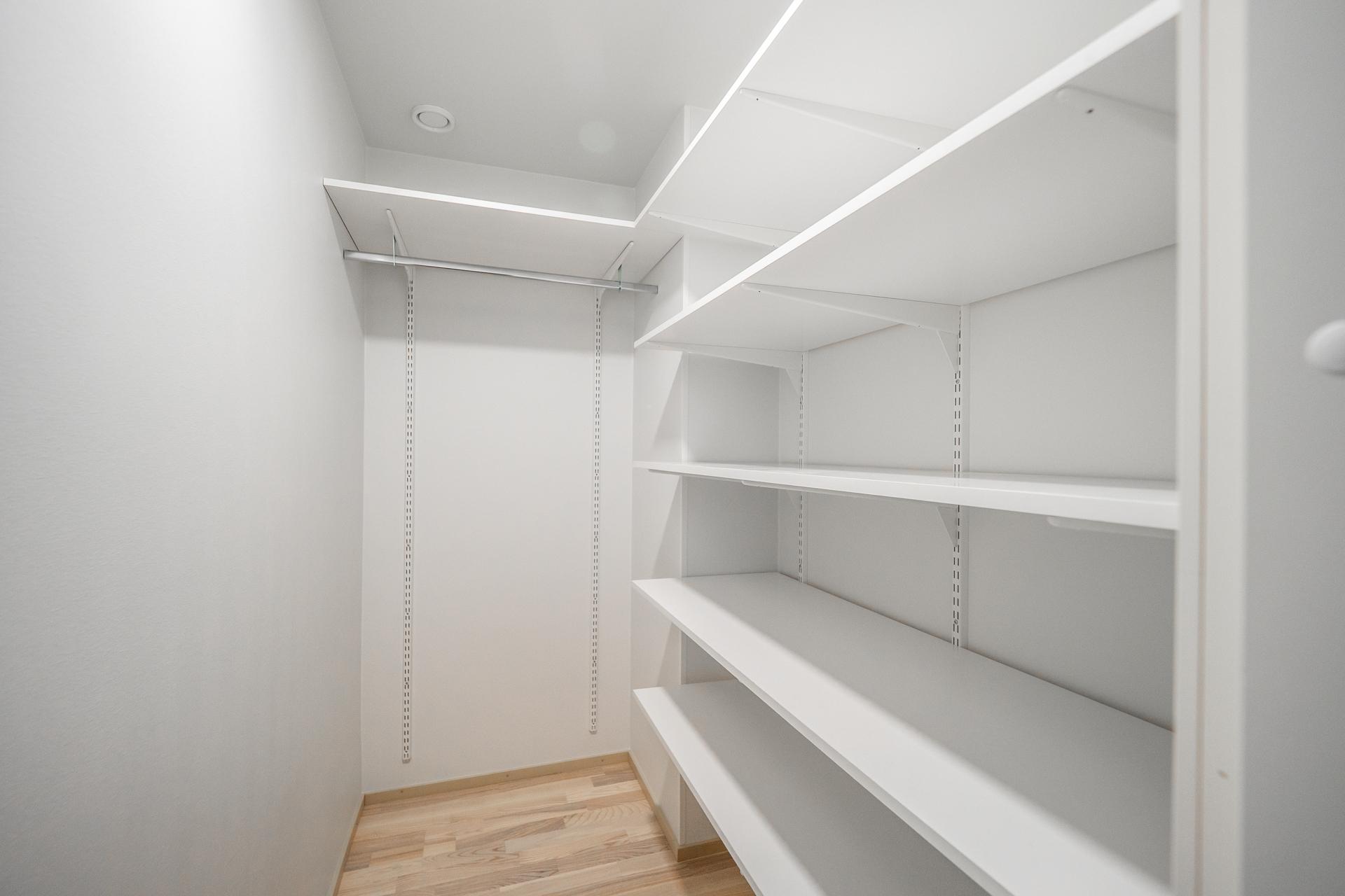 Rautatienkatu 1, Keskusta, Oulu