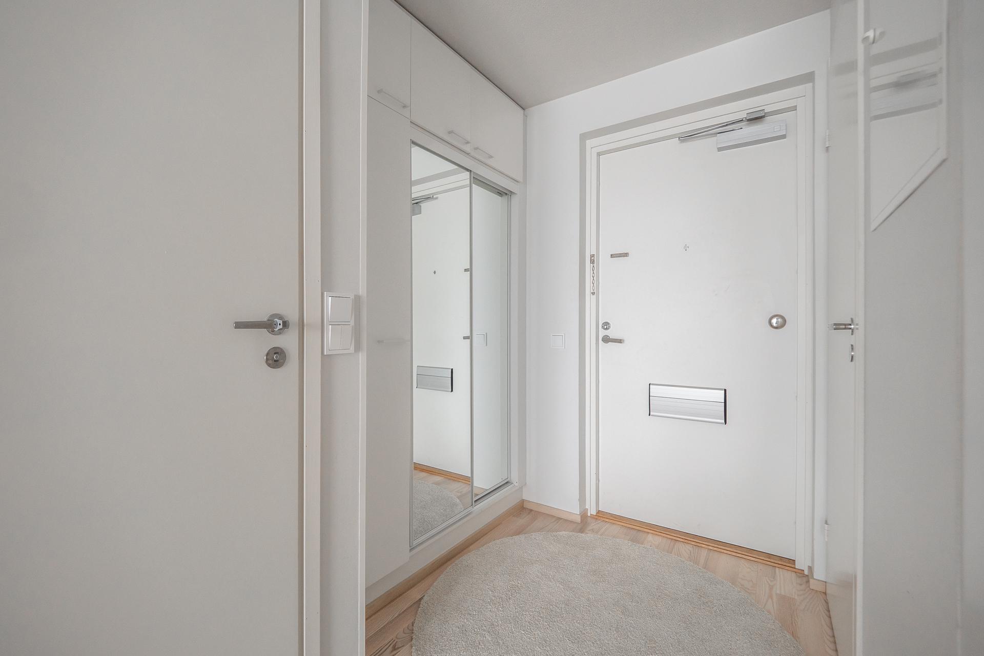 Rautatienkatu 1, Keskusta, Oulu