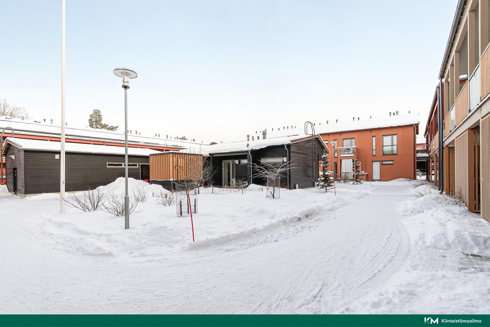 Rehtorinkatu 4, Lepola, Järvenpää