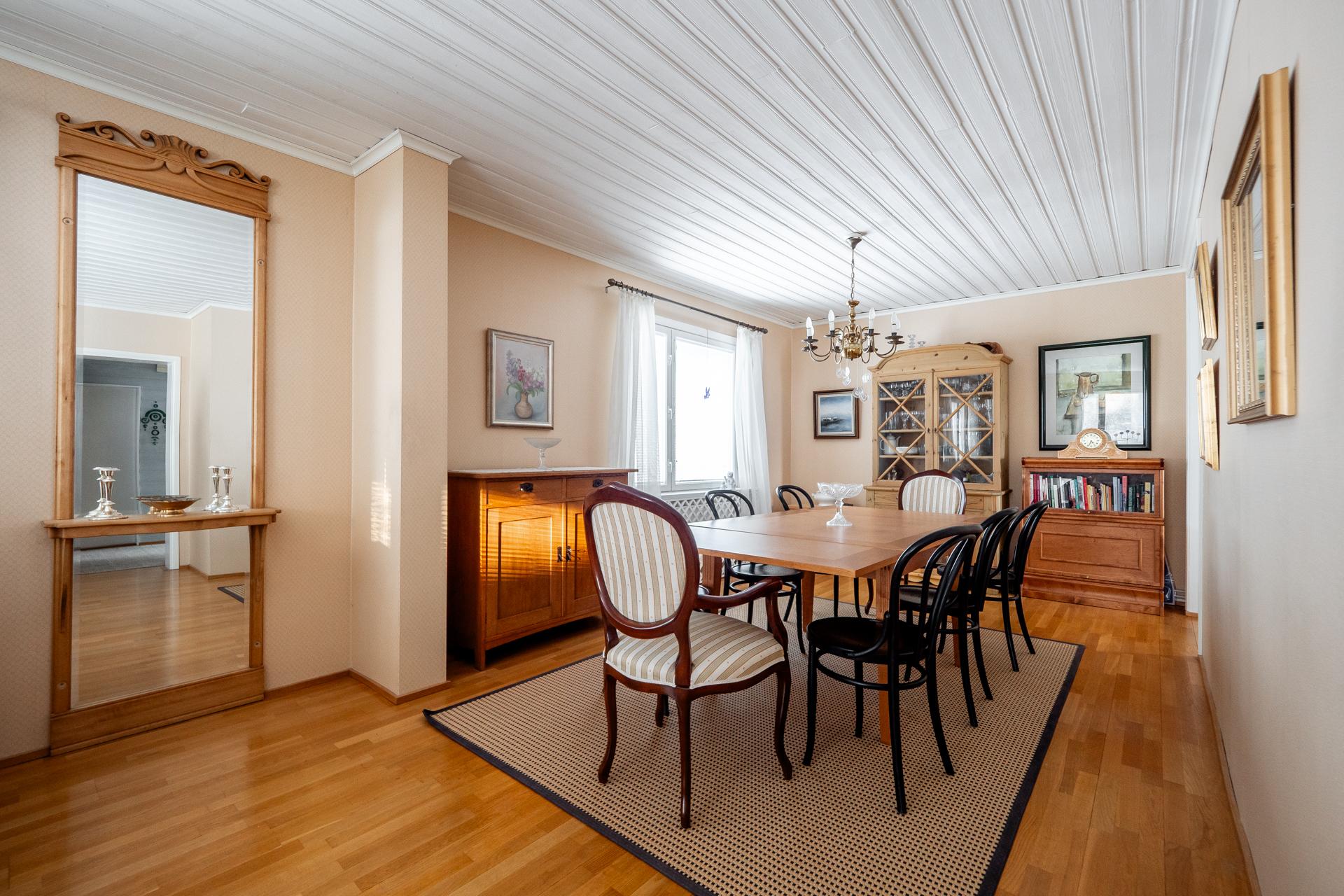 Varikkotie 17, Nokela, Oulu