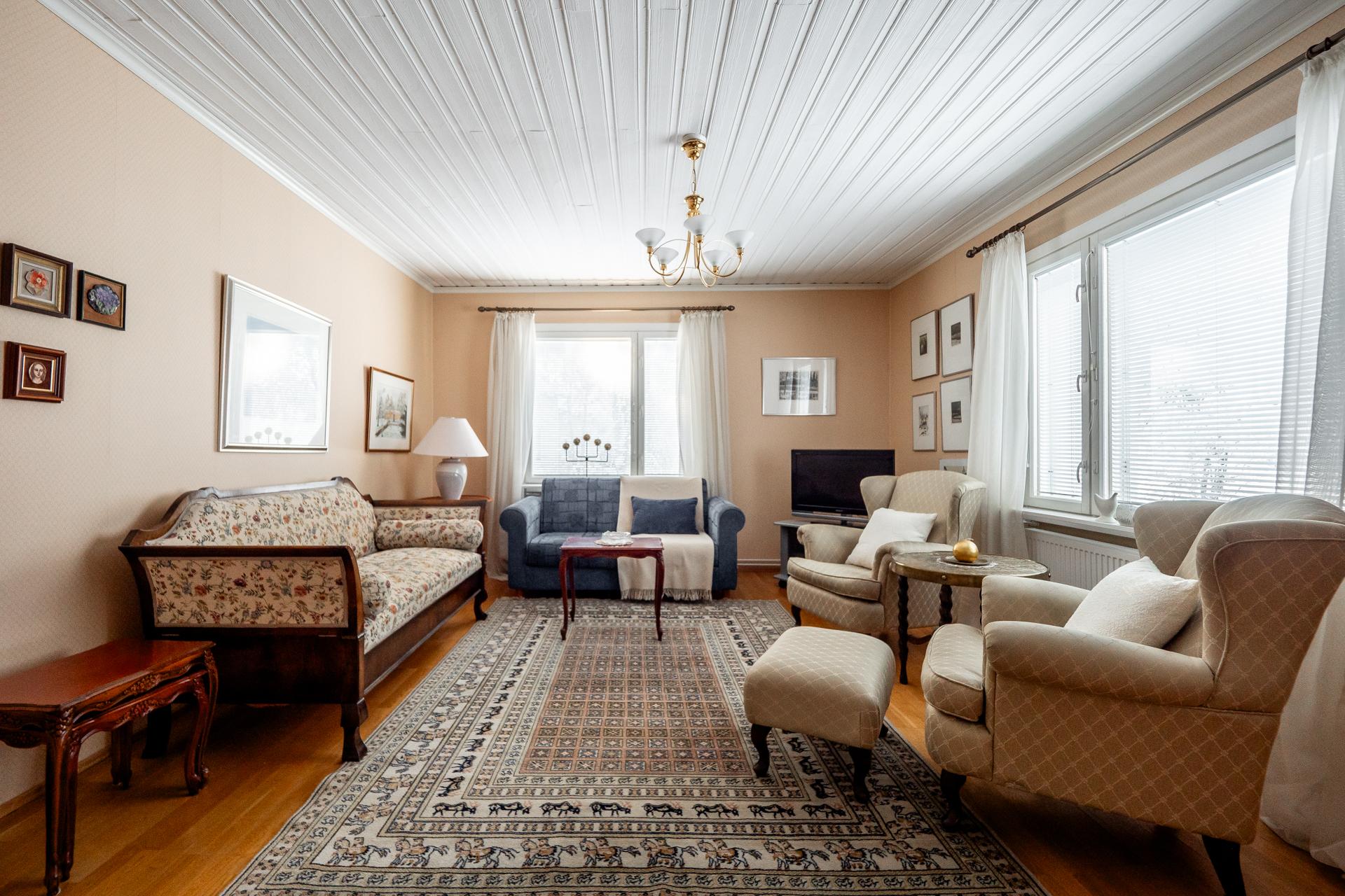 Varikkotie 17, Nokela, Oulu