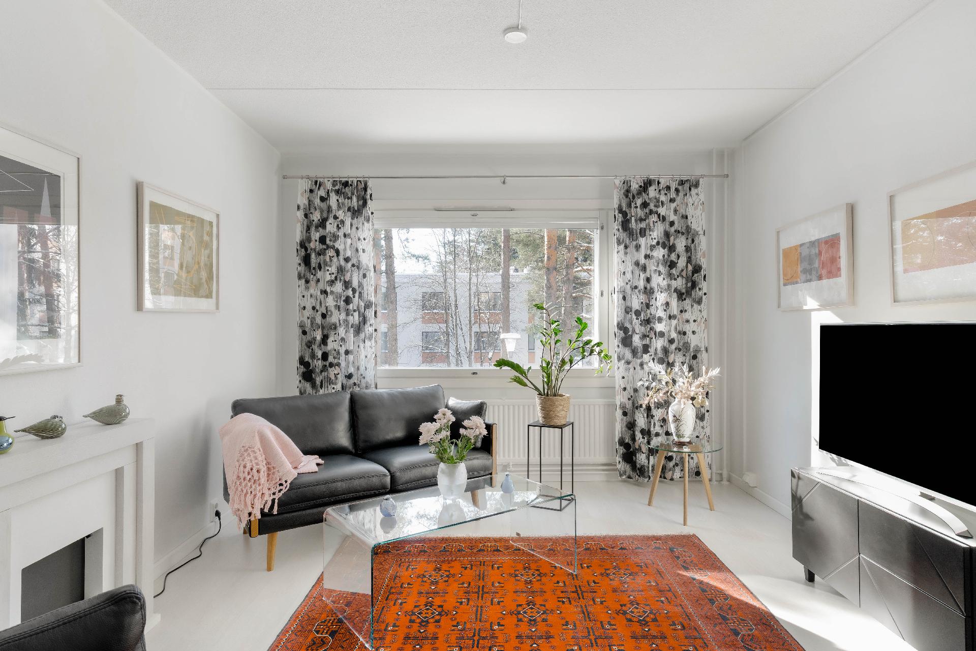 Mätästie 5, Suurmetsä, Helsinki