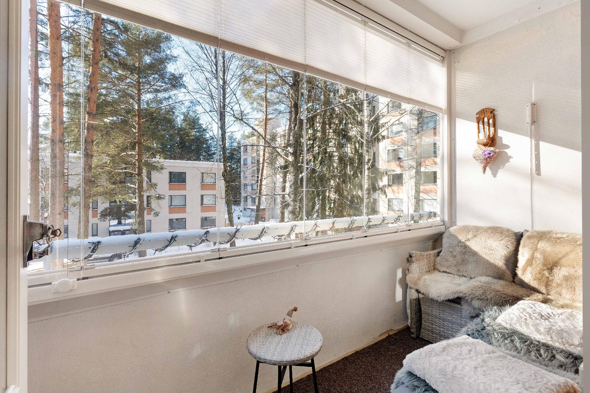 Mätästie 5, Suurmetsä, Helsinki