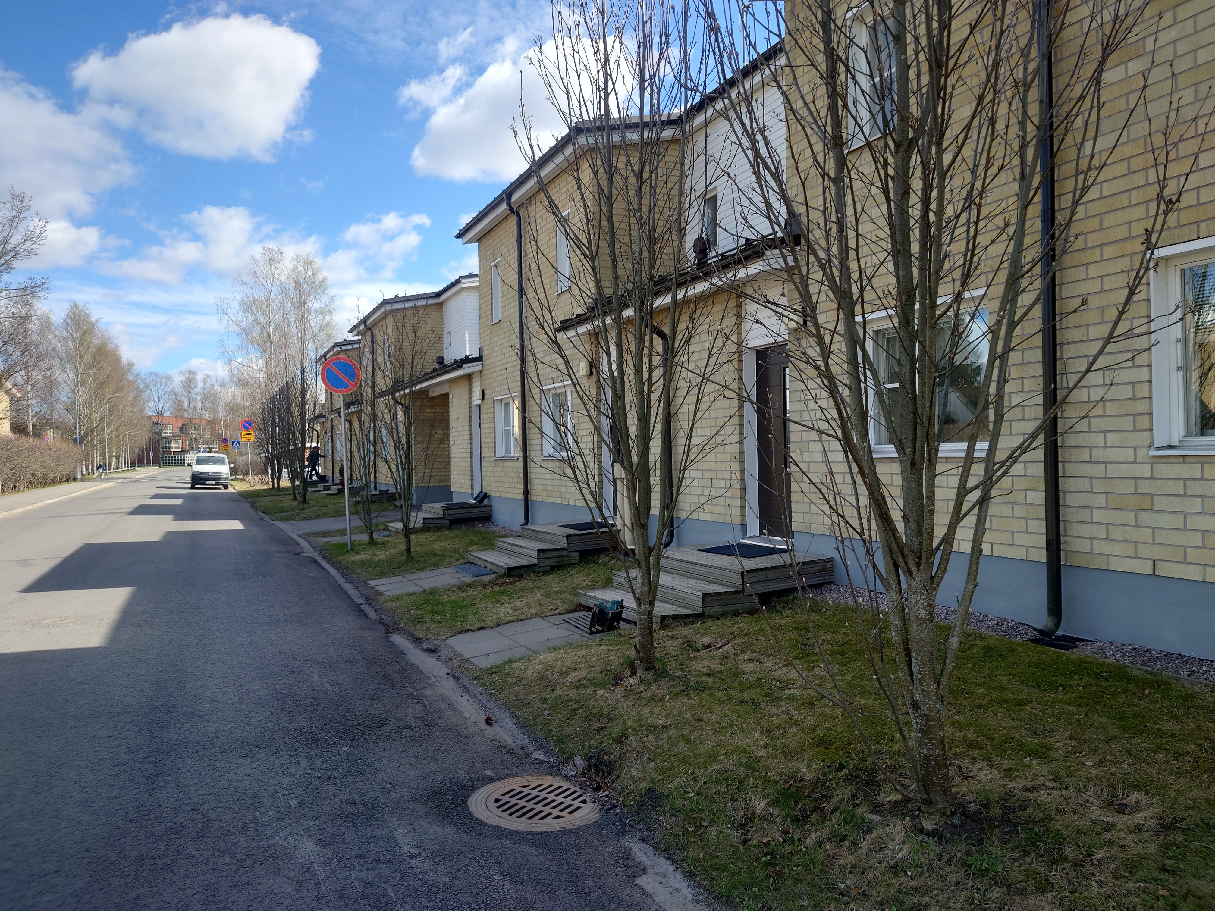 Huhtatie 6, Malmi, Helsinki