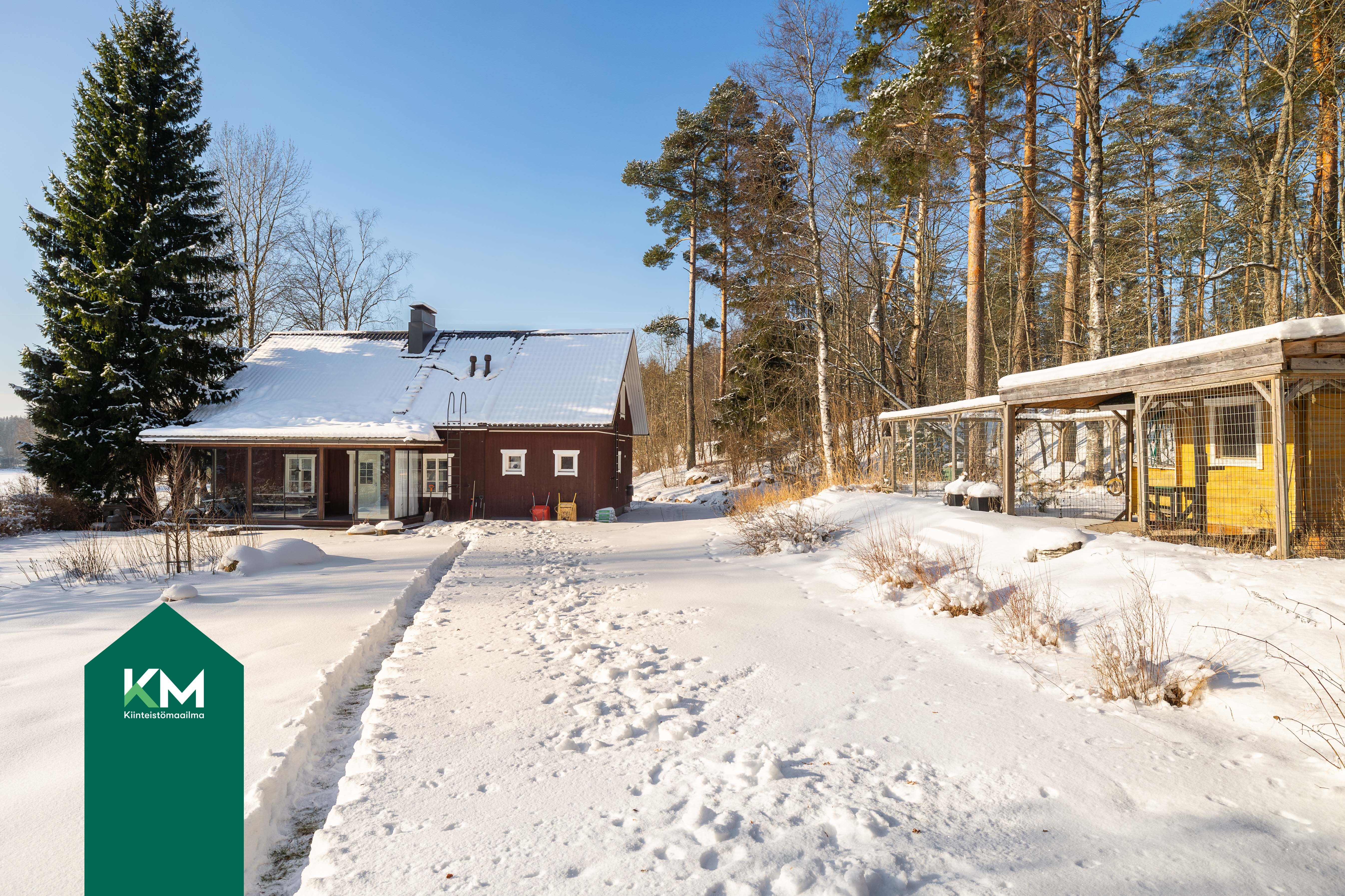 Pihalla on tilaa monenlaiseen puuhasteluun