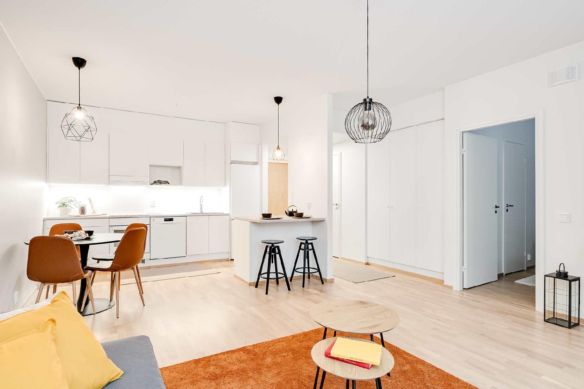 Sisäkuvat saman kokoisesta 49,5m² asunnosta B32