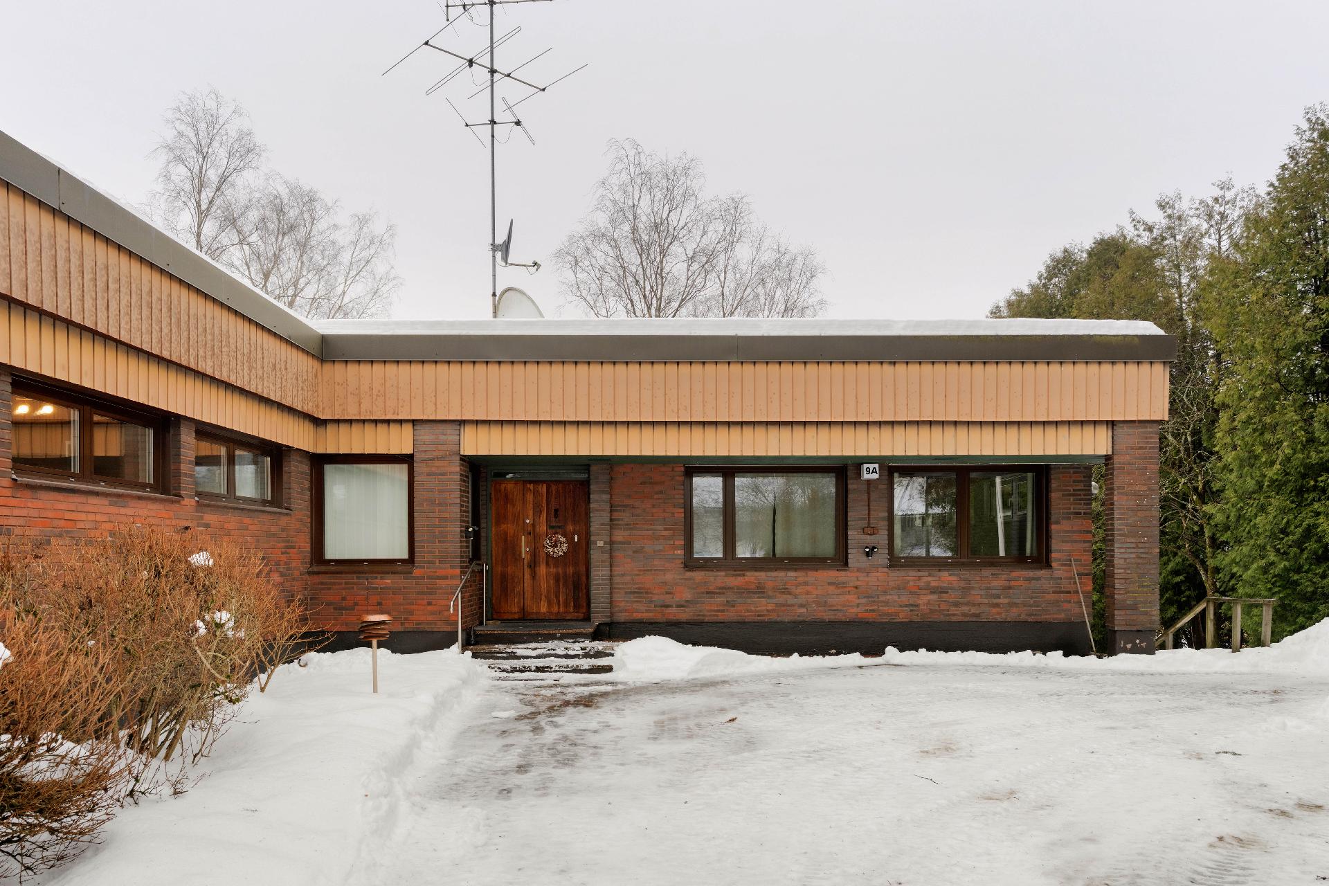 Höylätie 9, Vapaala, Vantaa