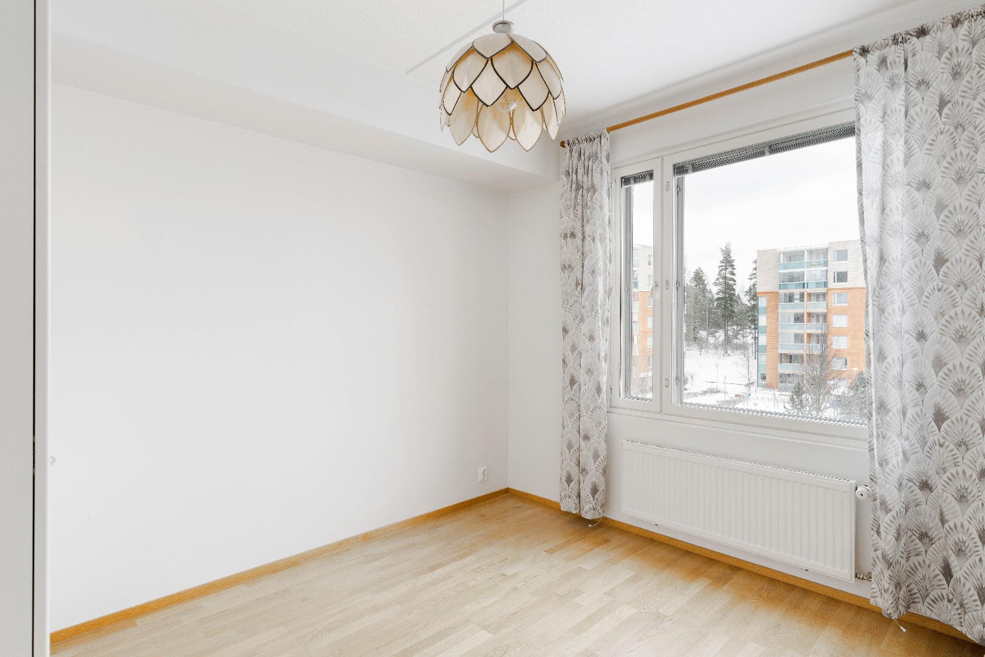 Karhunkierros 2, Pähkinärinne, Vantaa