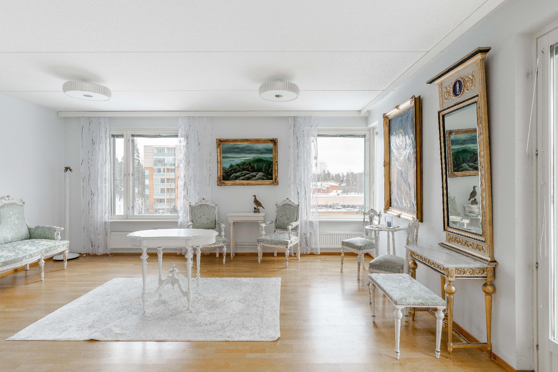 Karhunkierros 2, Pähkinärinne, Vantaa