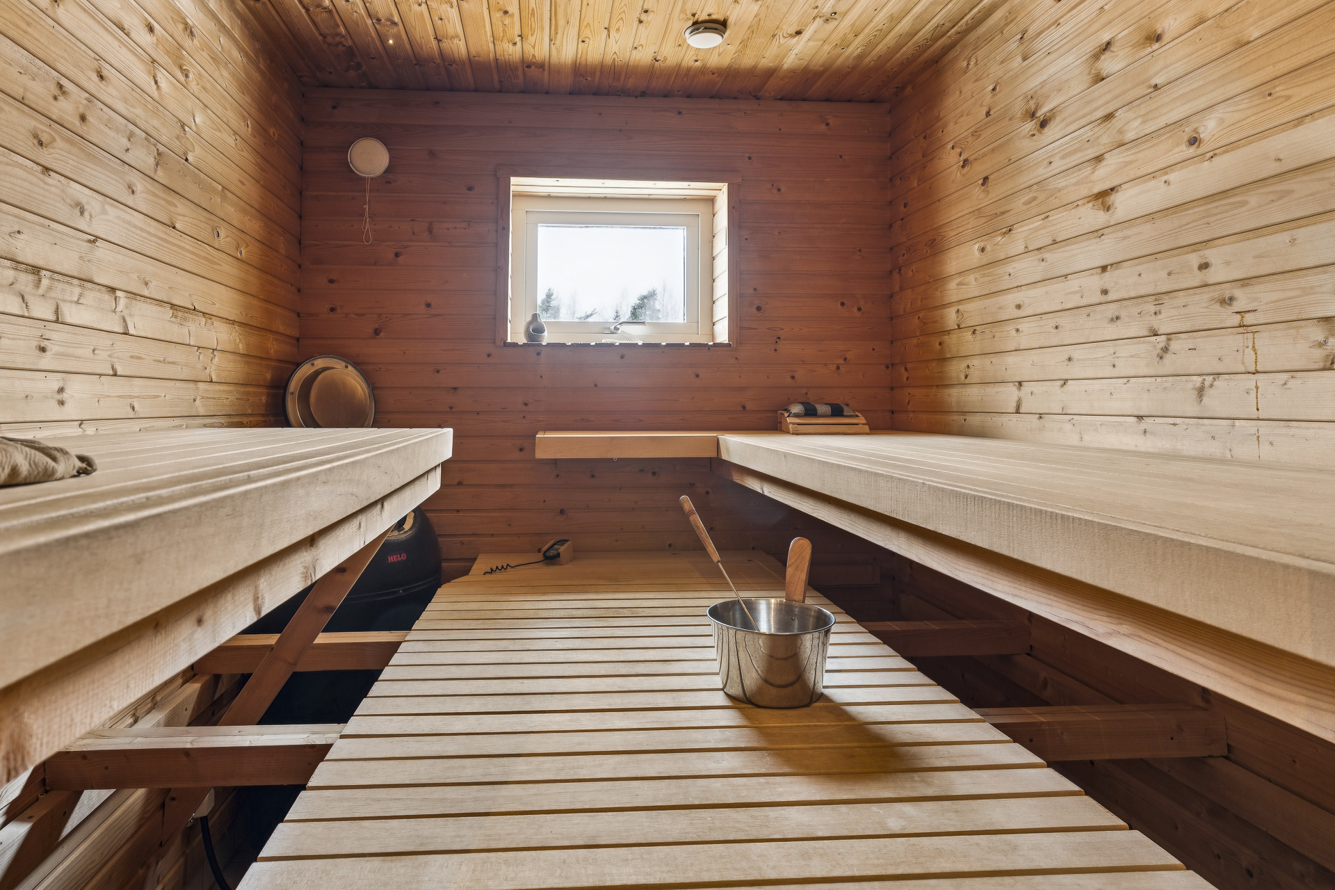 Hetivalmis sauna