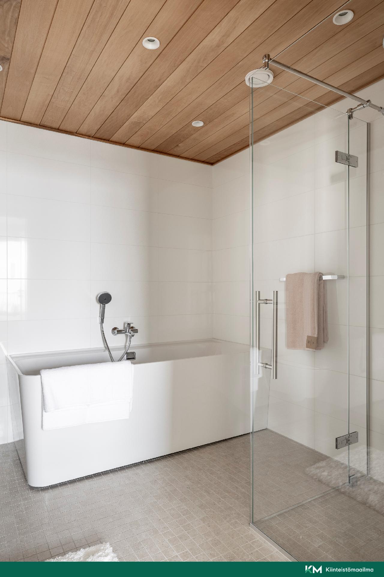 Graniittikaari 8, Keskusta, Hanko