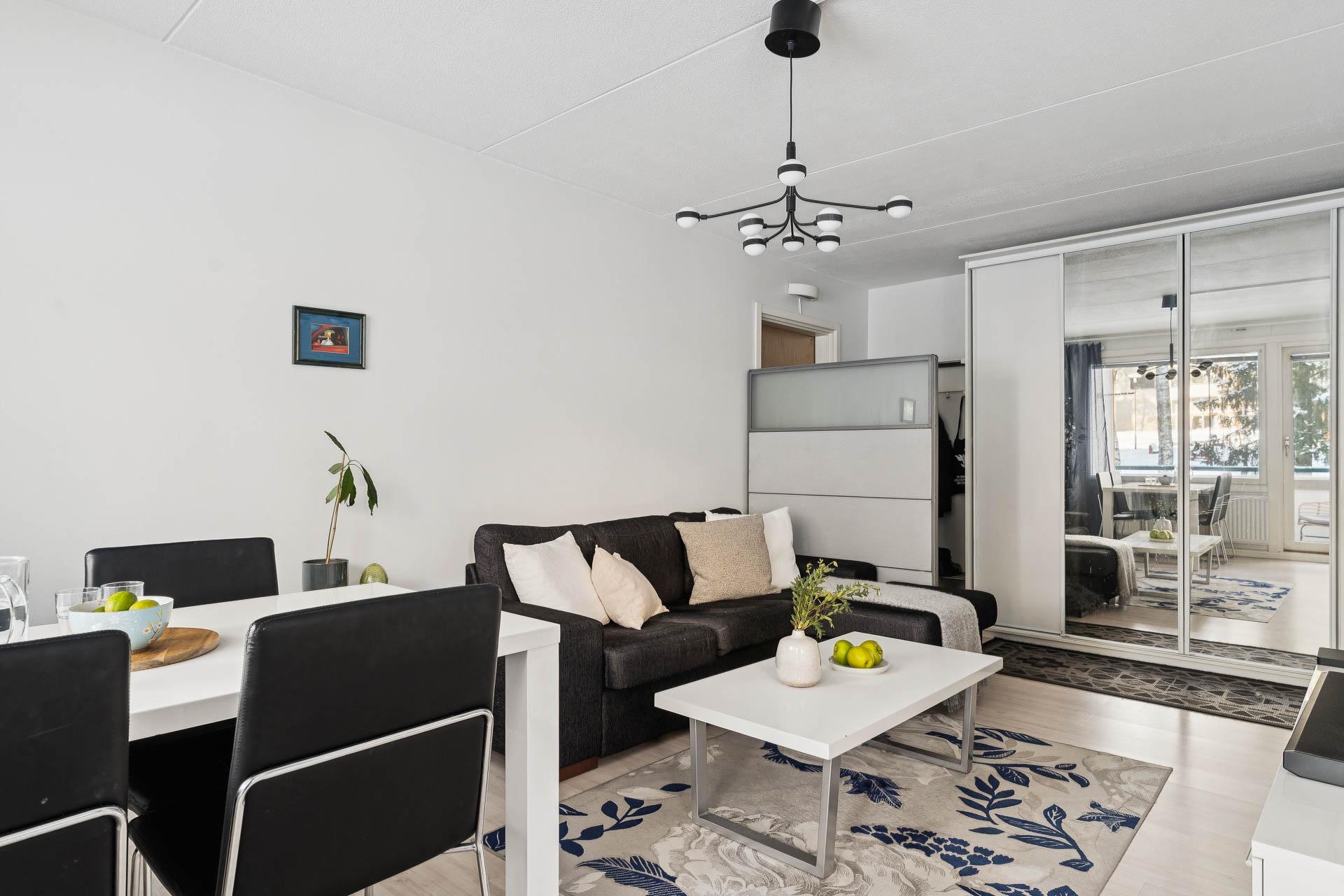 Maininkitie 8, Espoonlahti, Espoo