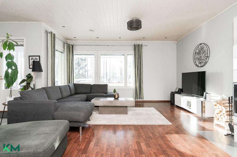 Pikkuhirventie 9, Hämeenkoski, Hollola