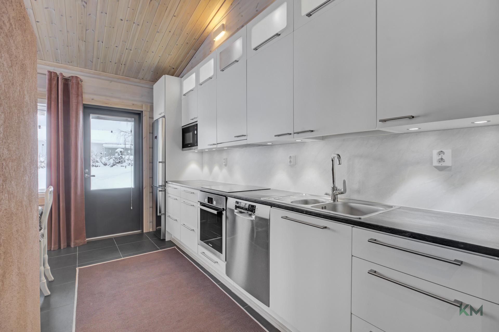 Puomikuja 8, Ylikylä, Rovaniemi