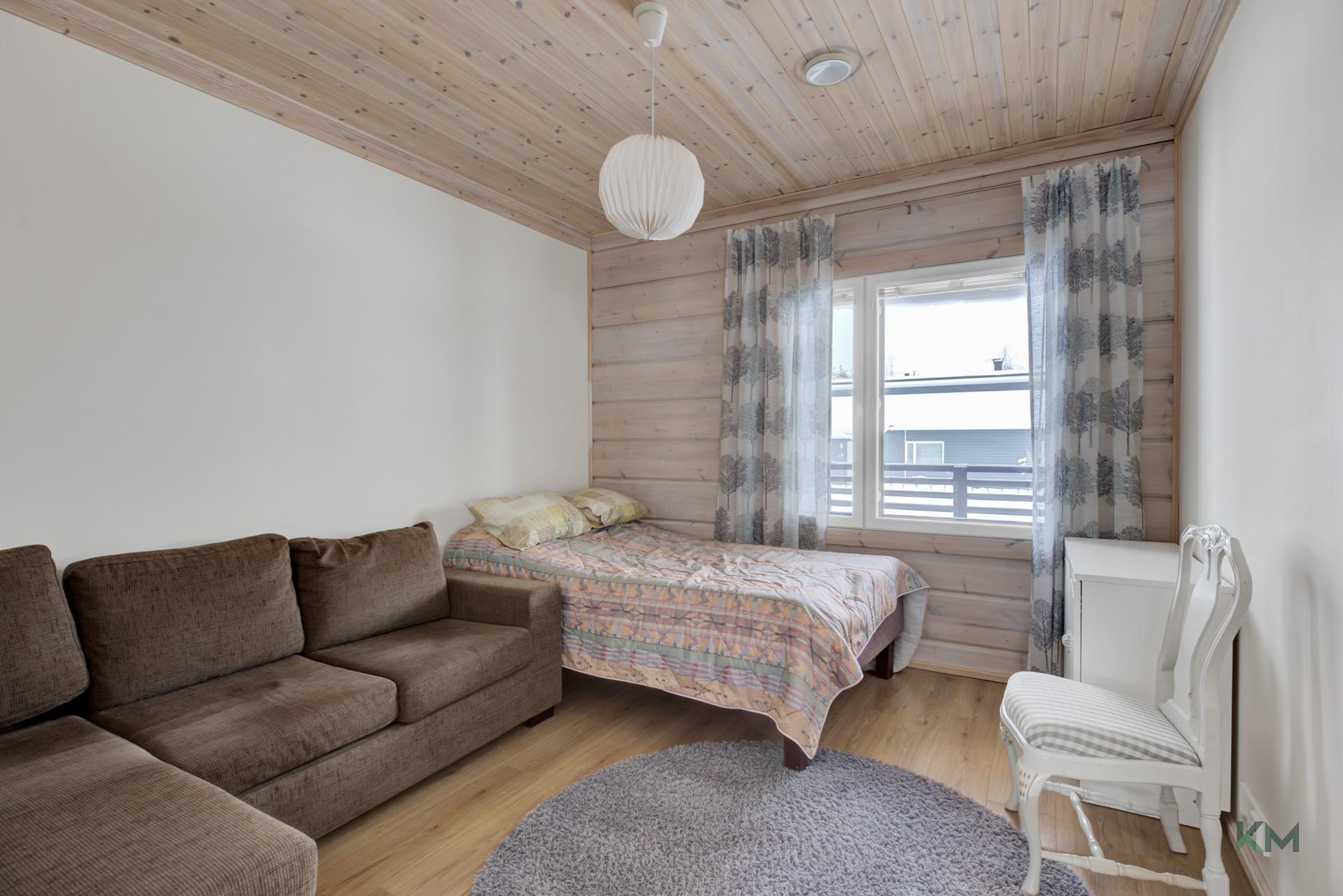 Puomikuja 8, Ylikylä, Rovaniemi