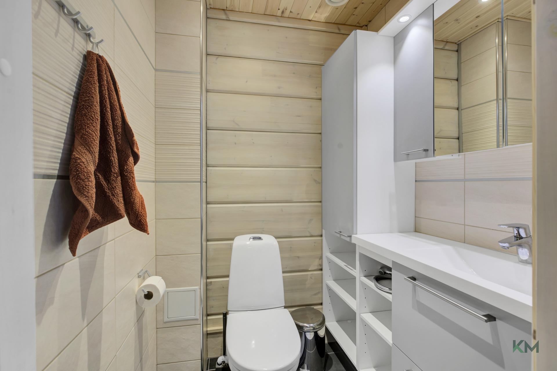 Puomikuja 8, Ylikylä, Rovaniemi