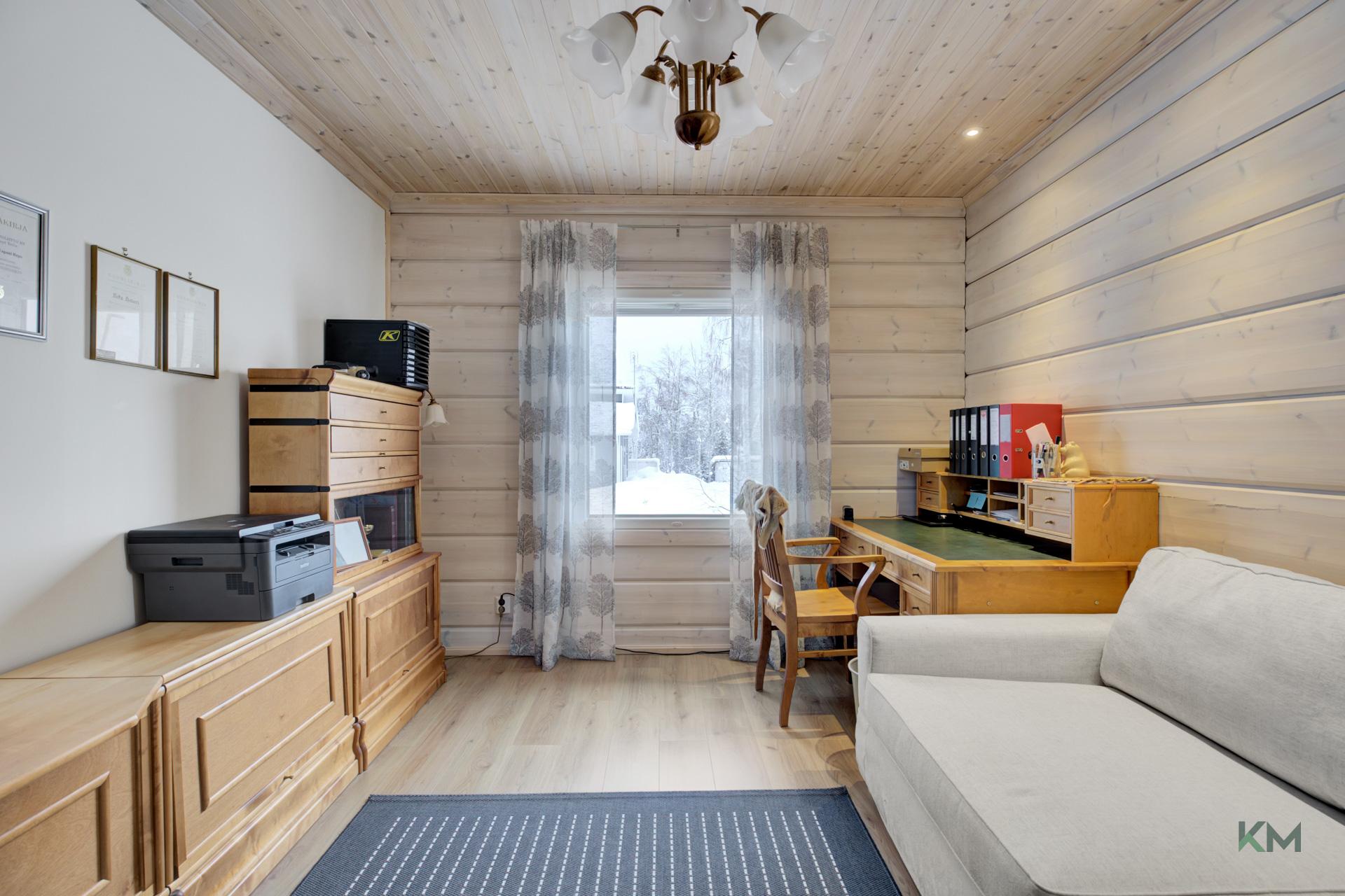 Puomikuja 8, Ylikylä, Rovaniemi