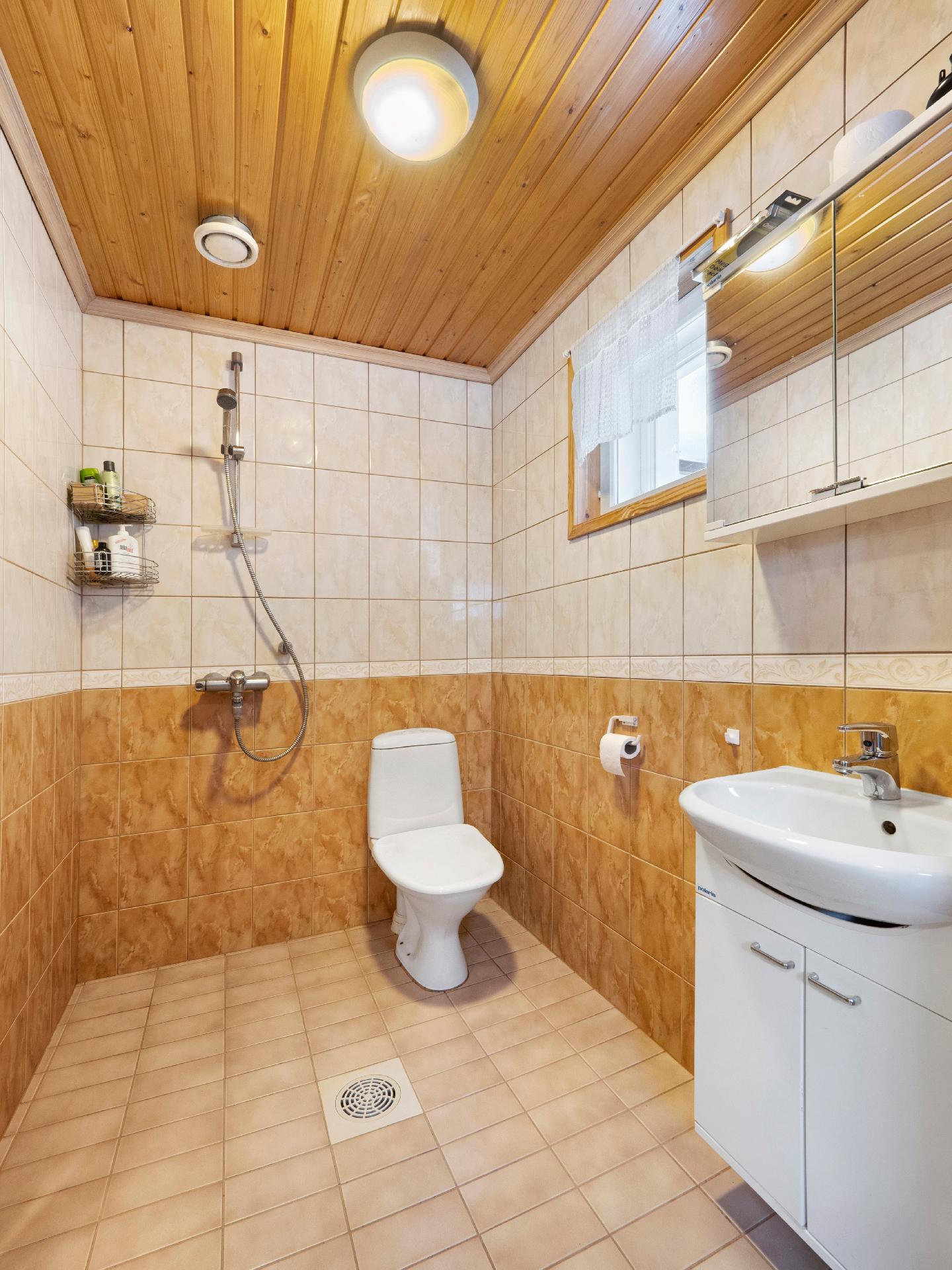 Heinävaarantie 57, Kontiolahti Pohjoinen, Kontiolahti