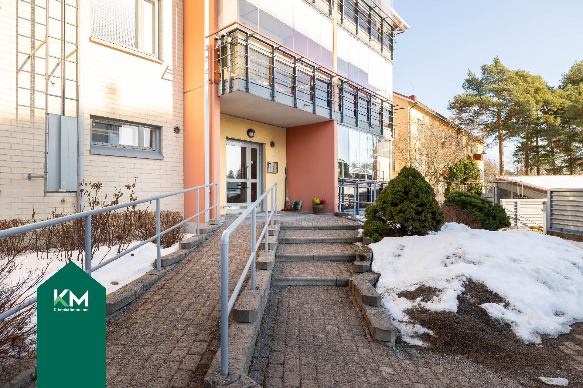 Koulukatu 3, Kotkansaari, Kotka