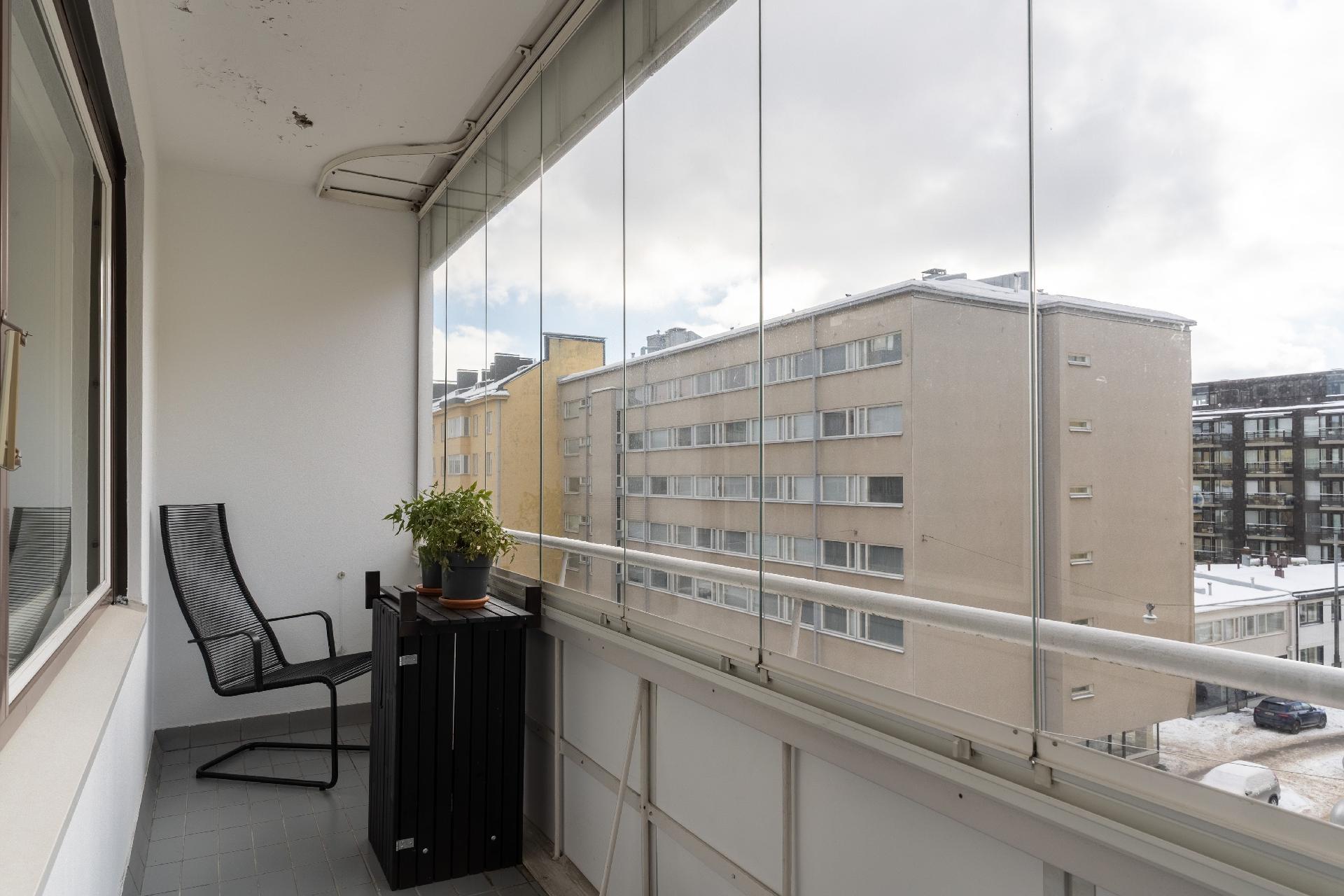 Kolmas linja 19, Kallio, Helsinki