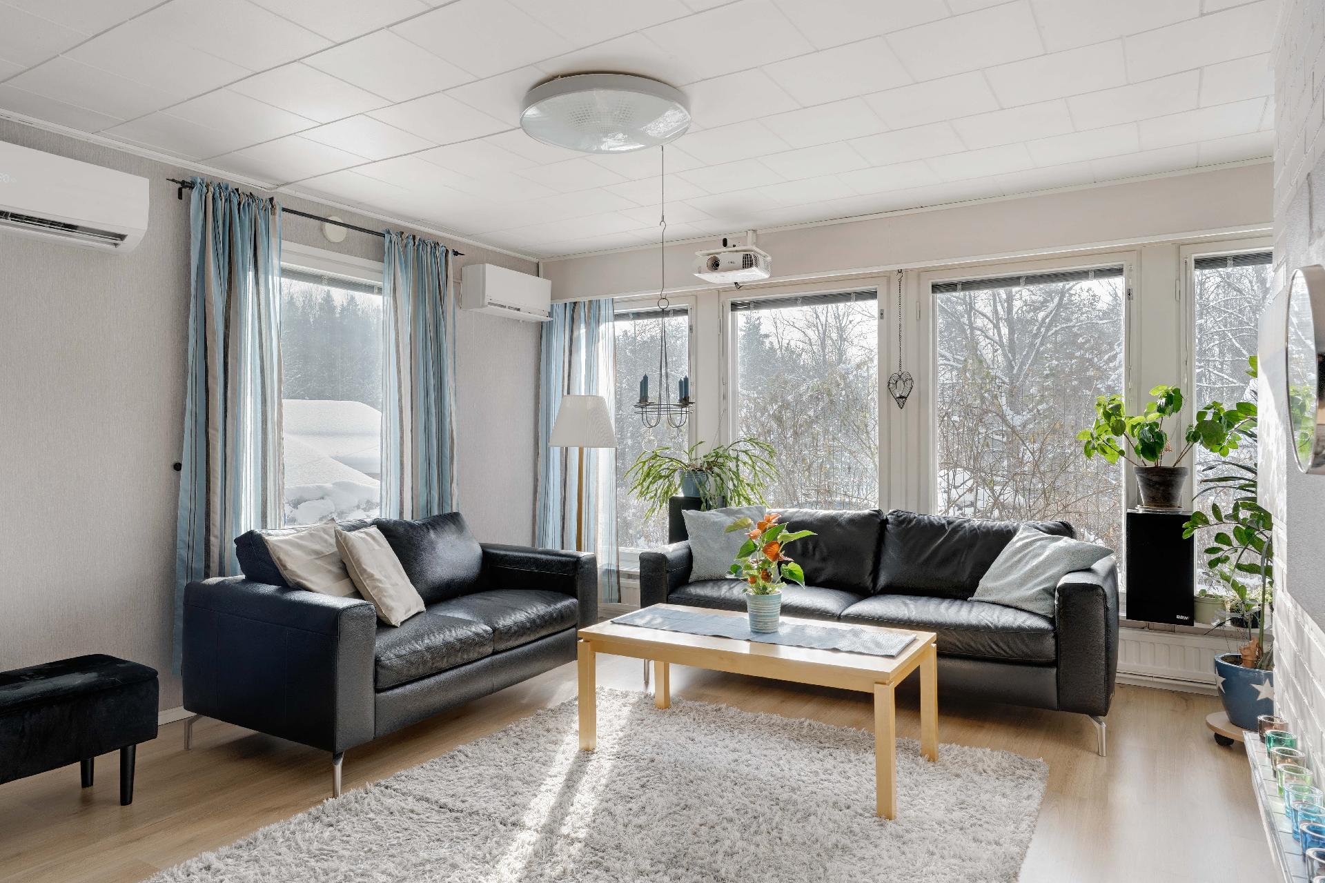 Korpitie 14, Petas, Vantaa